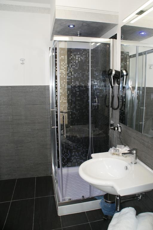 Quarto Superior com Cama de Casal ou 2 de Solteiro