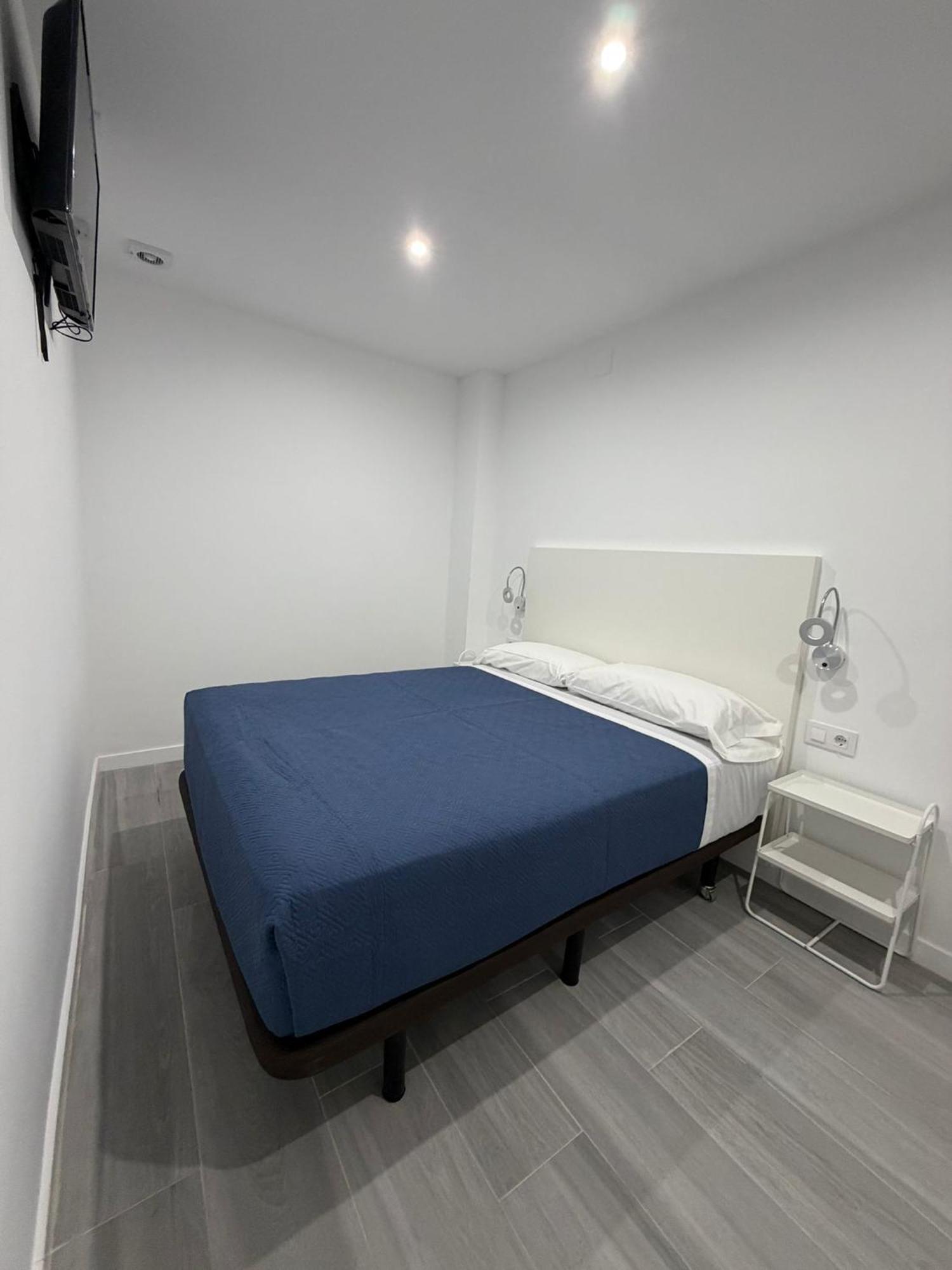 Double Room with sofa bed and shared Bathroom