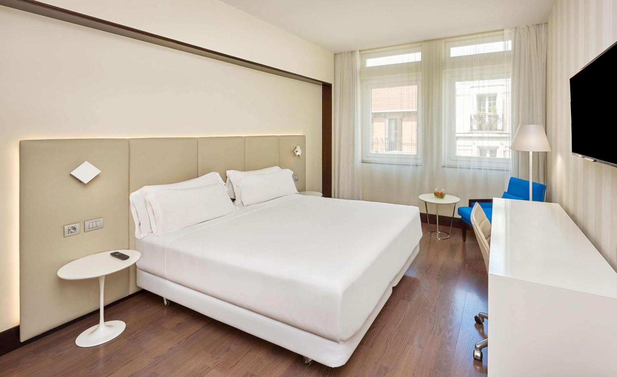 Quarto Standard com Cama de Casal ou 2 de Solteiro, Vista e Cama Extra