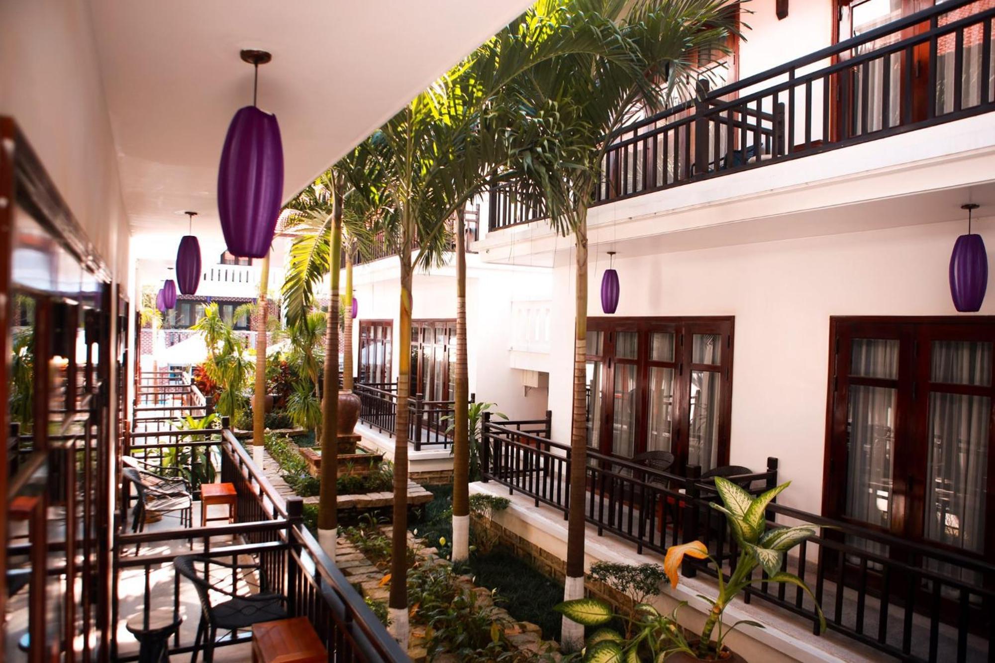 Suite Nhìn Ra Vườn