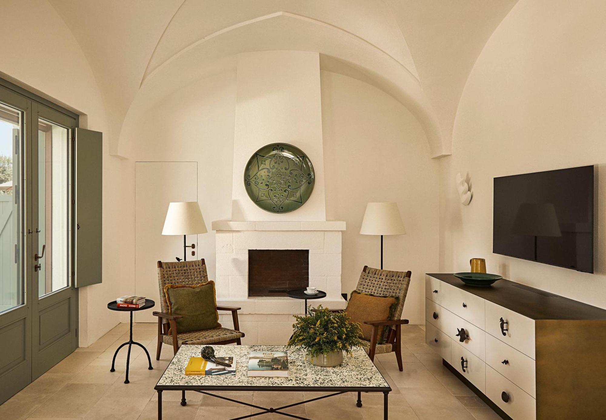 Deluxe King Suite