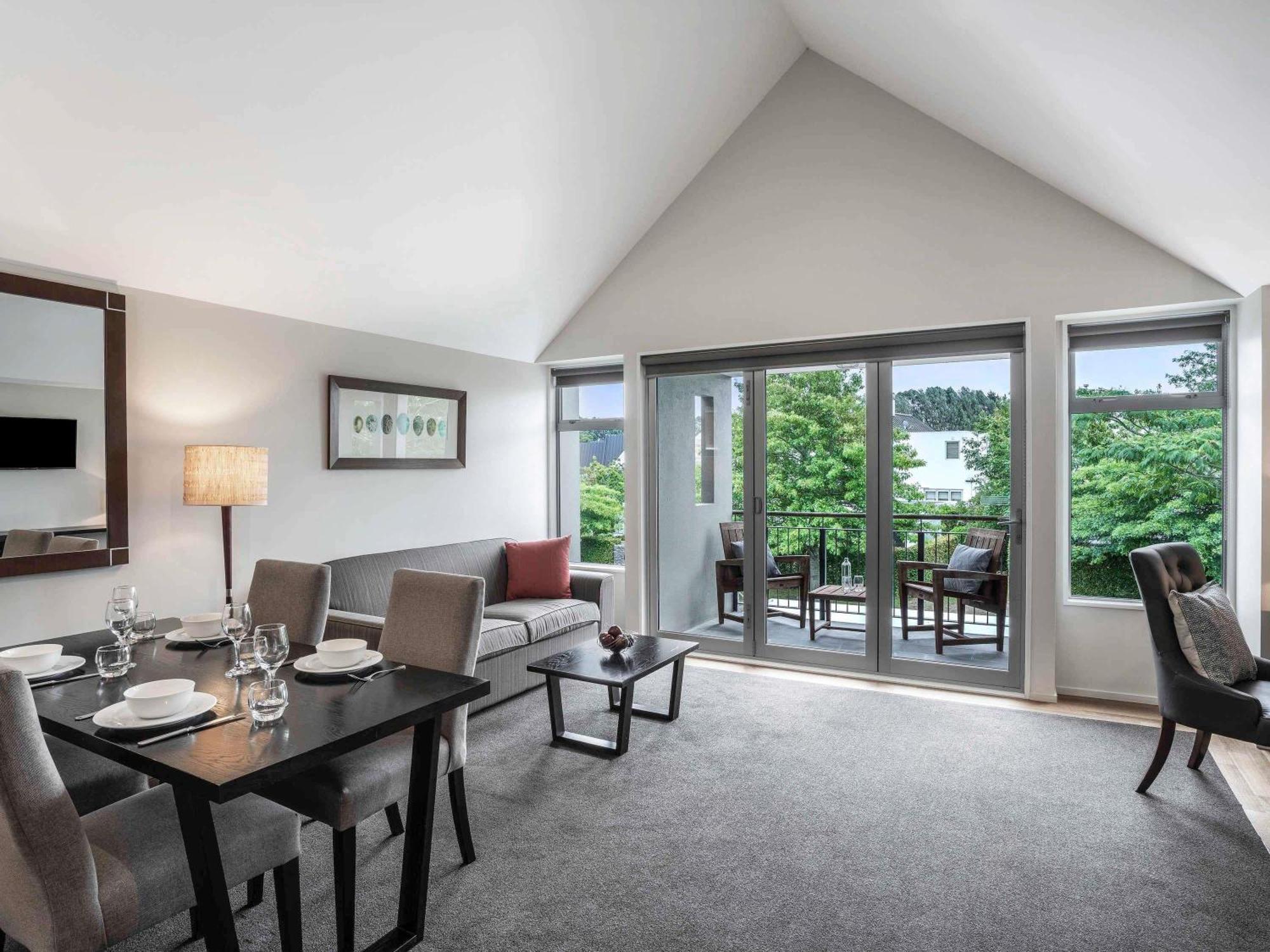 Suite Garden View,1739392301:JPEG