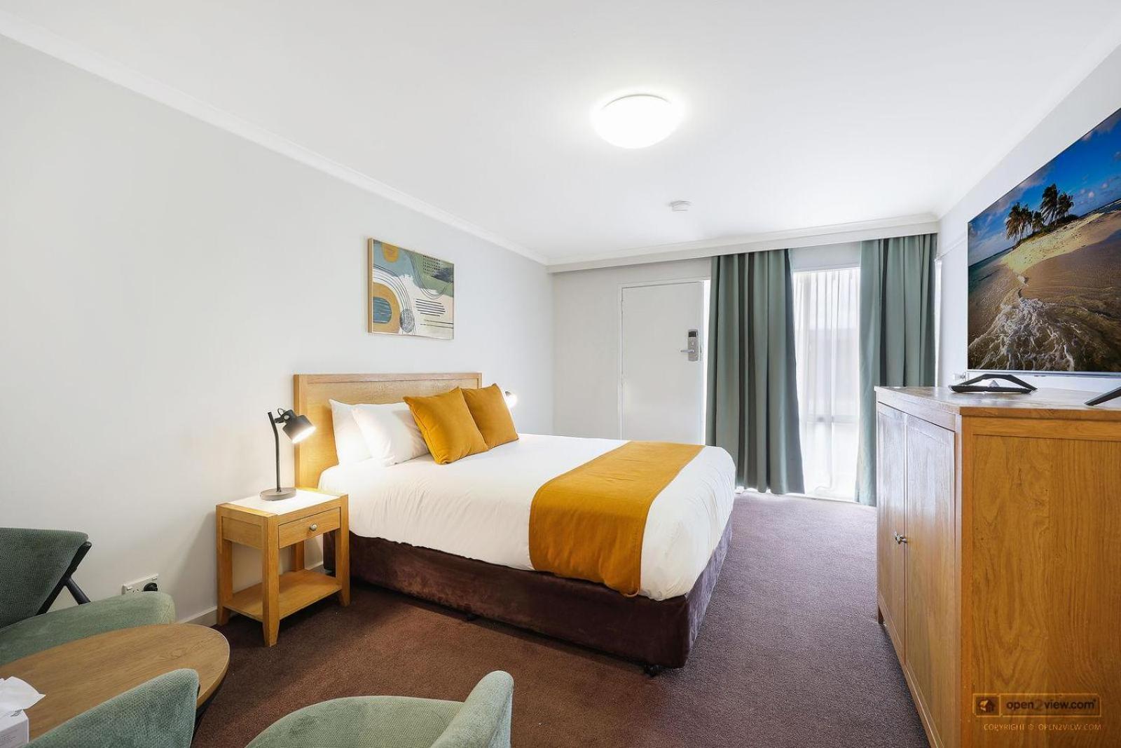 Premium Queen Room