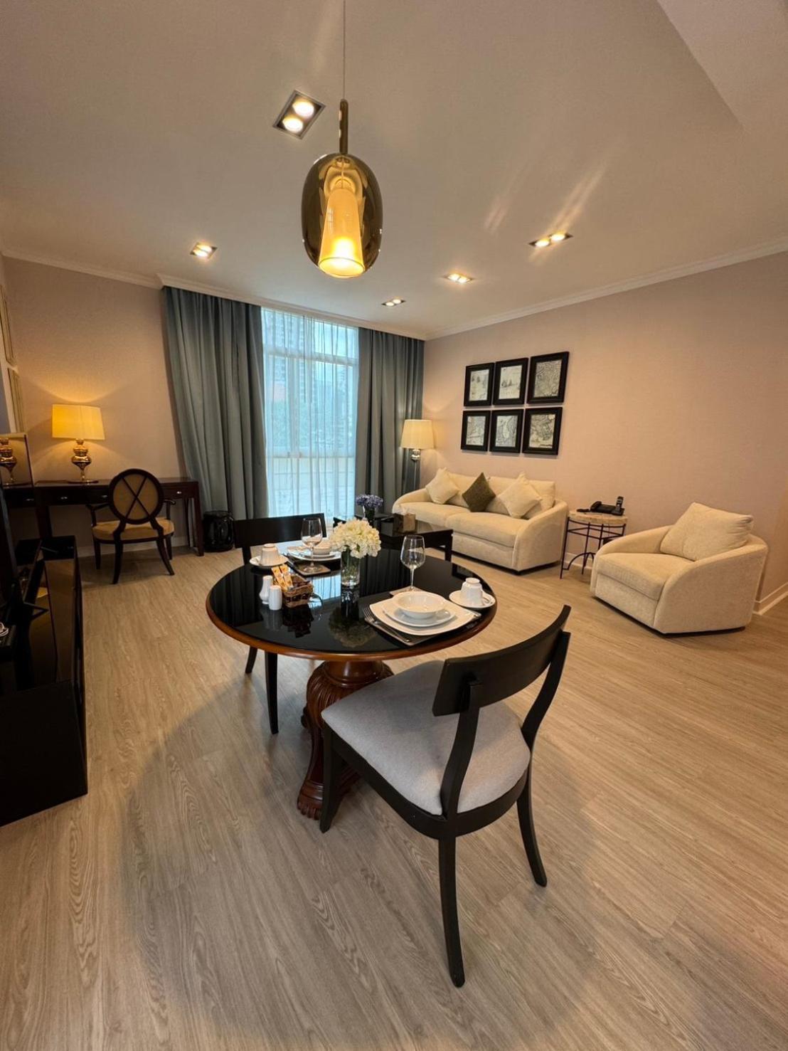 Superior One-Bedroom Suite,1739405868:JPEG