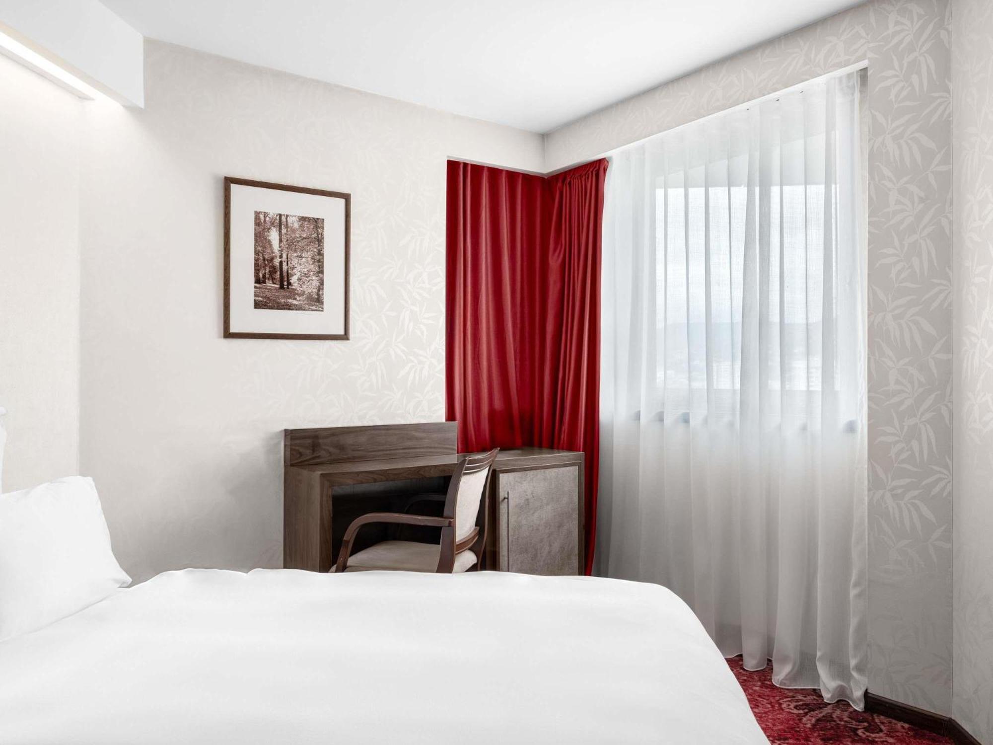 Superior Double Room with King Bed