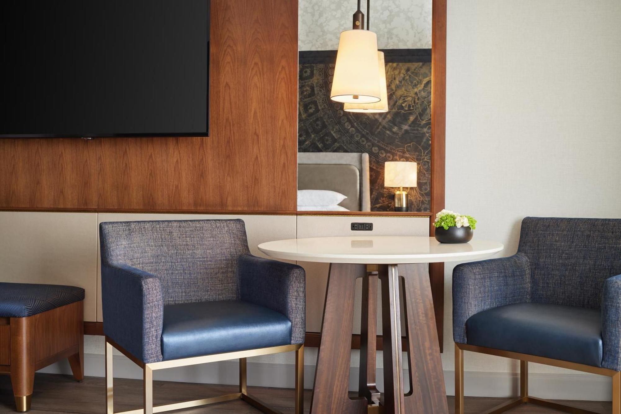 King Room Club Access