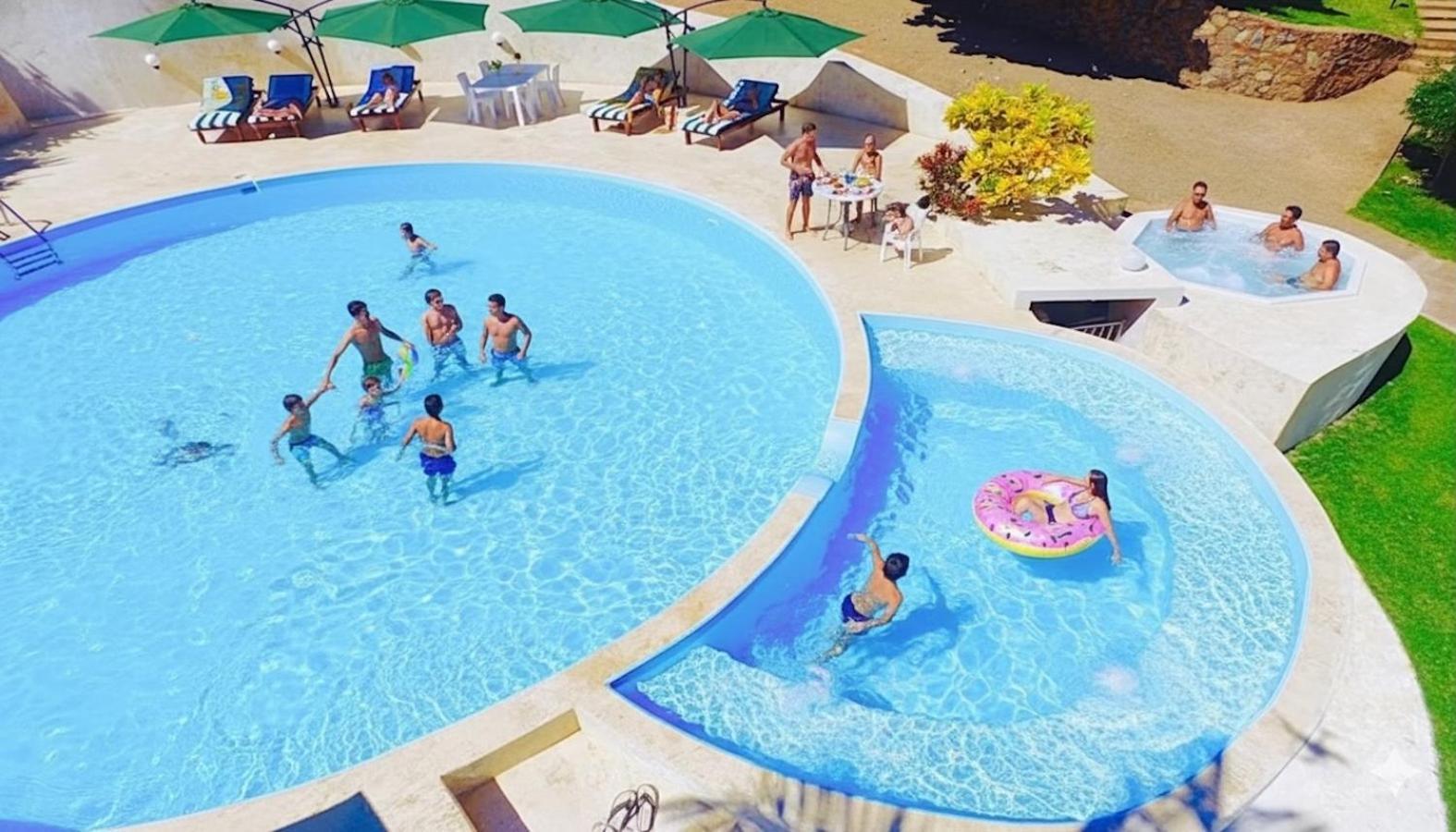 Superior Villa with Pool View Turchesa
