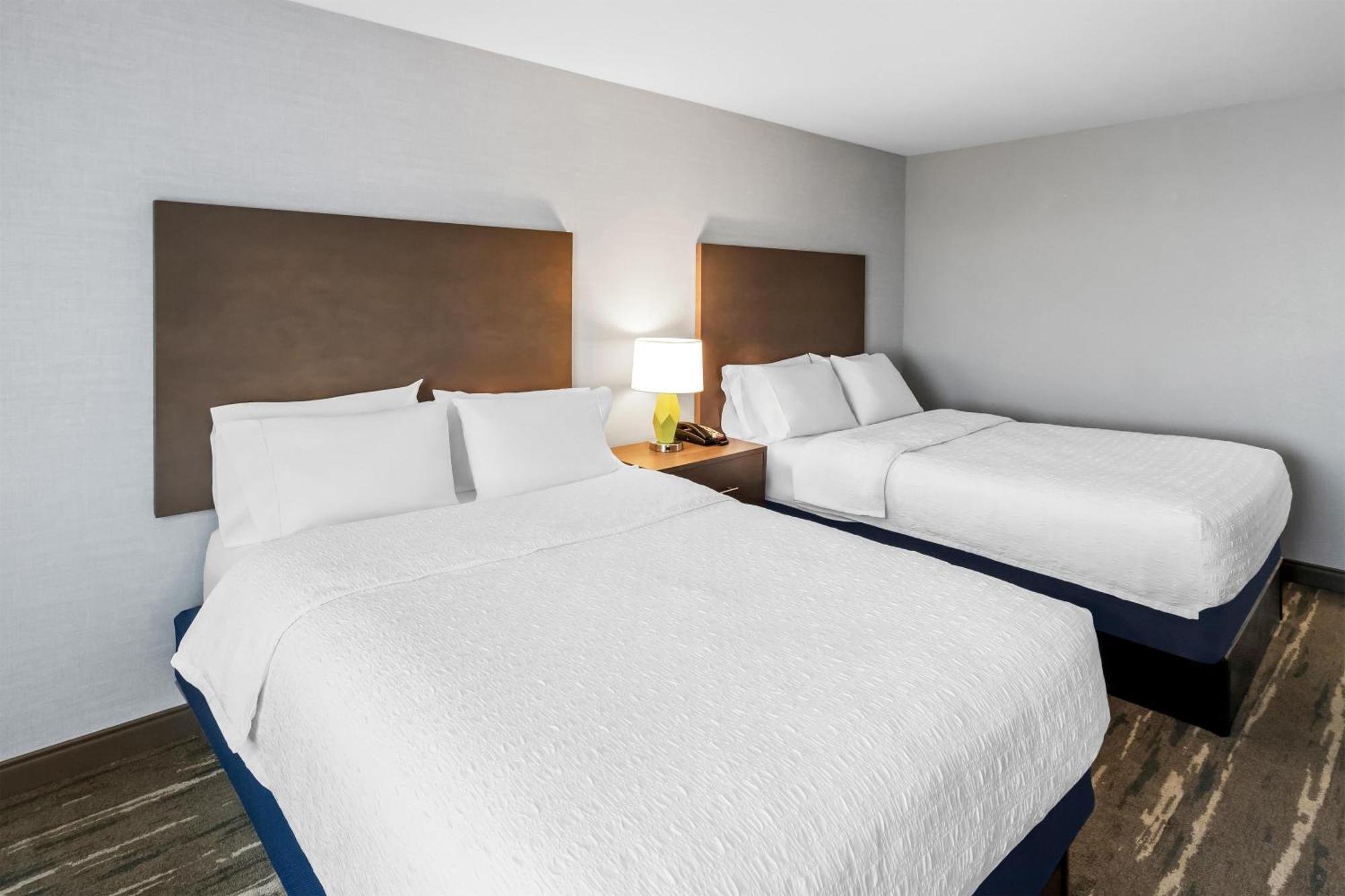 Room with Two Queen Beds - Non-Smoking
