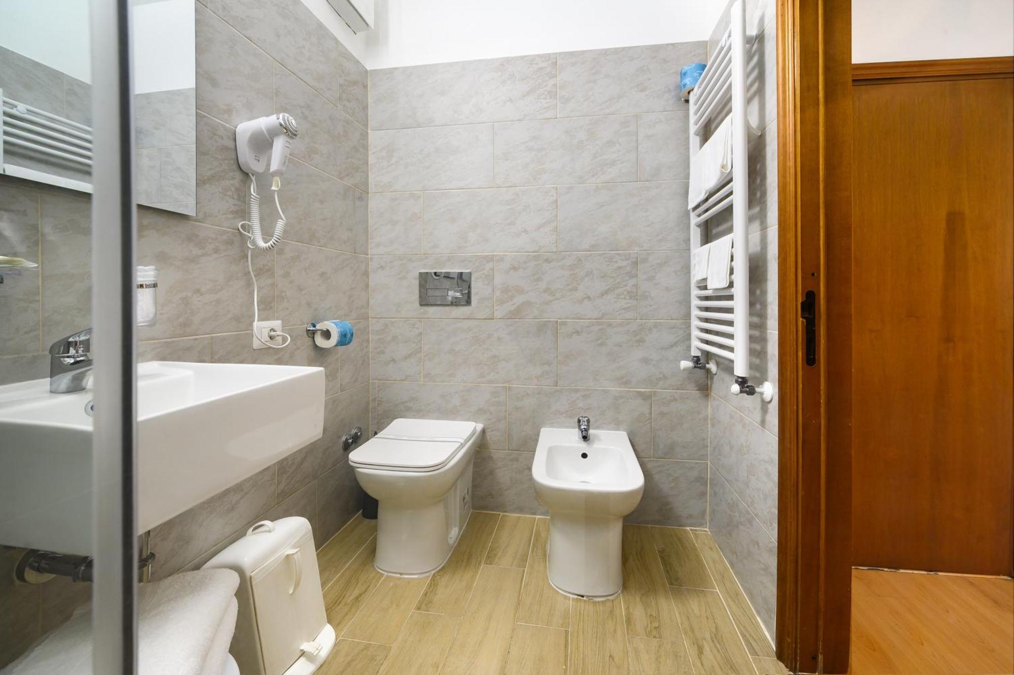 Economy Triple Room