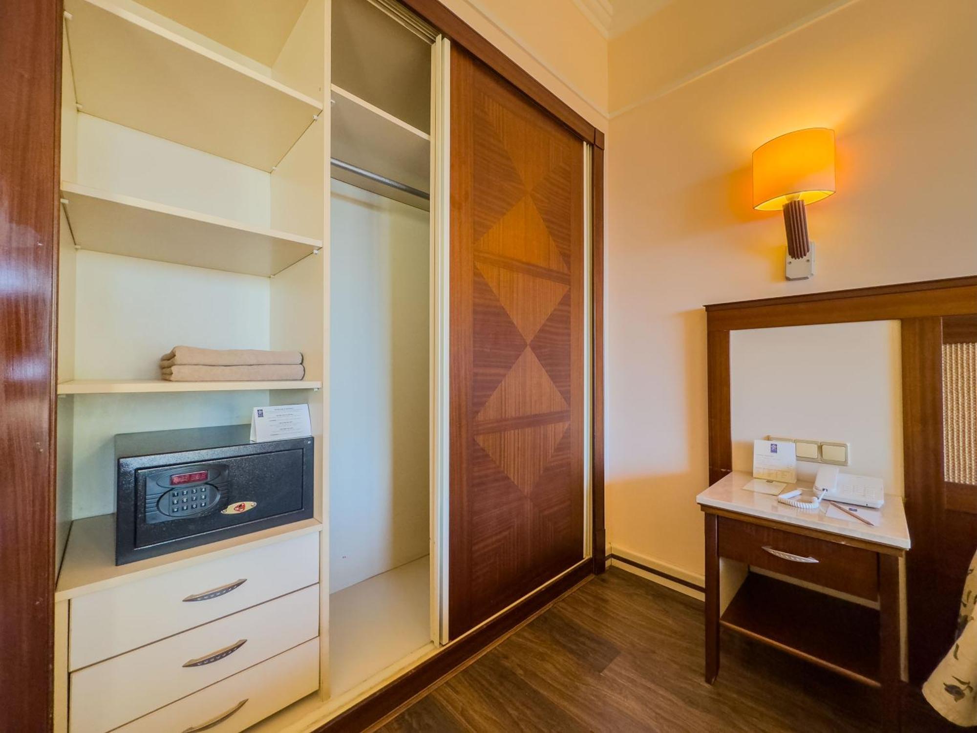 Economy Double Room