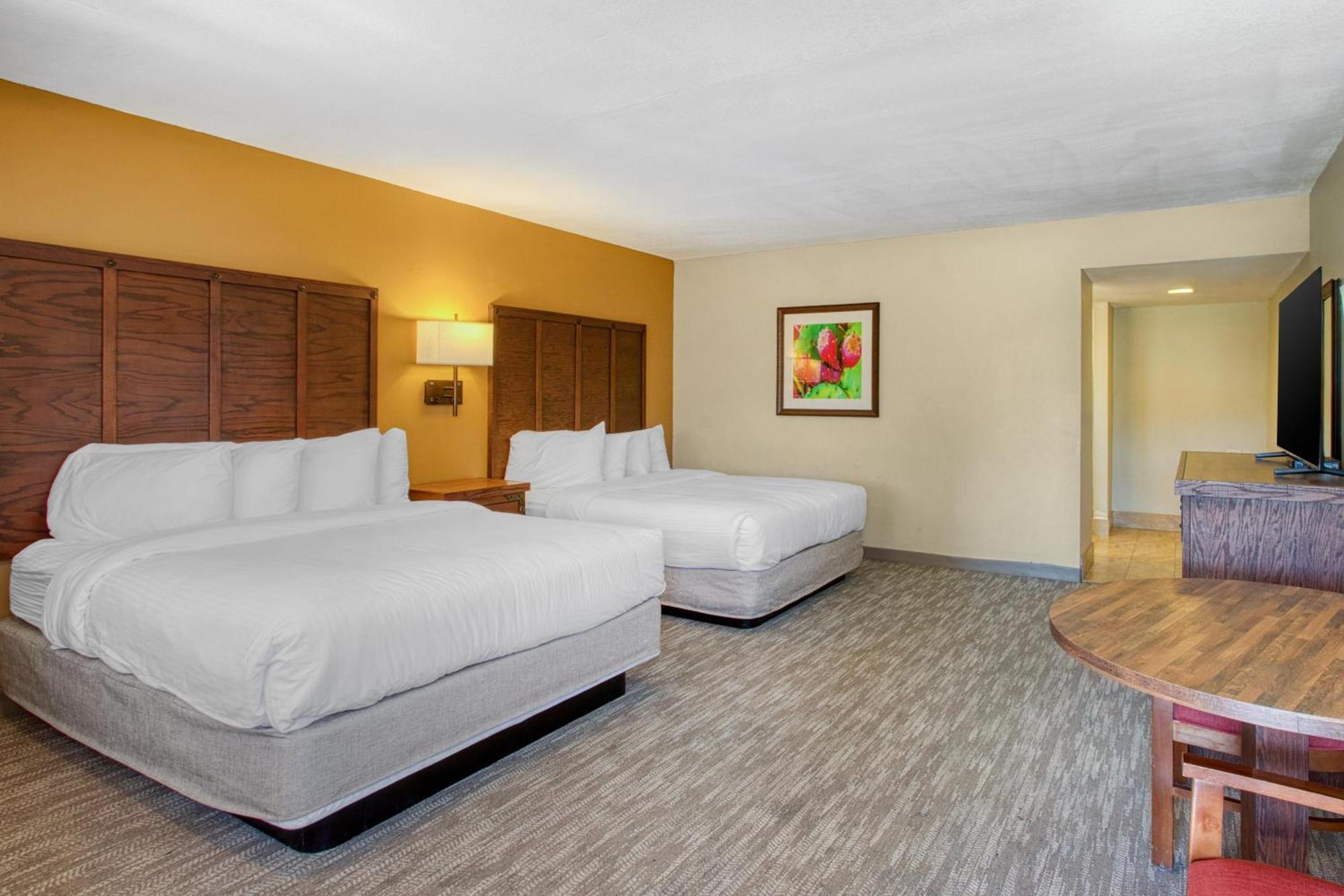 Queen Room Two Queen Beds Disability Access