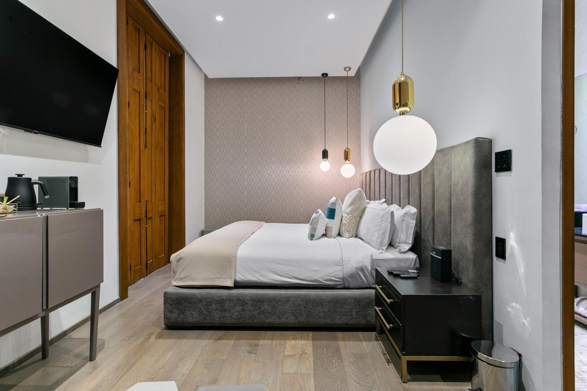 Superior Deluxe Double or Twin Room