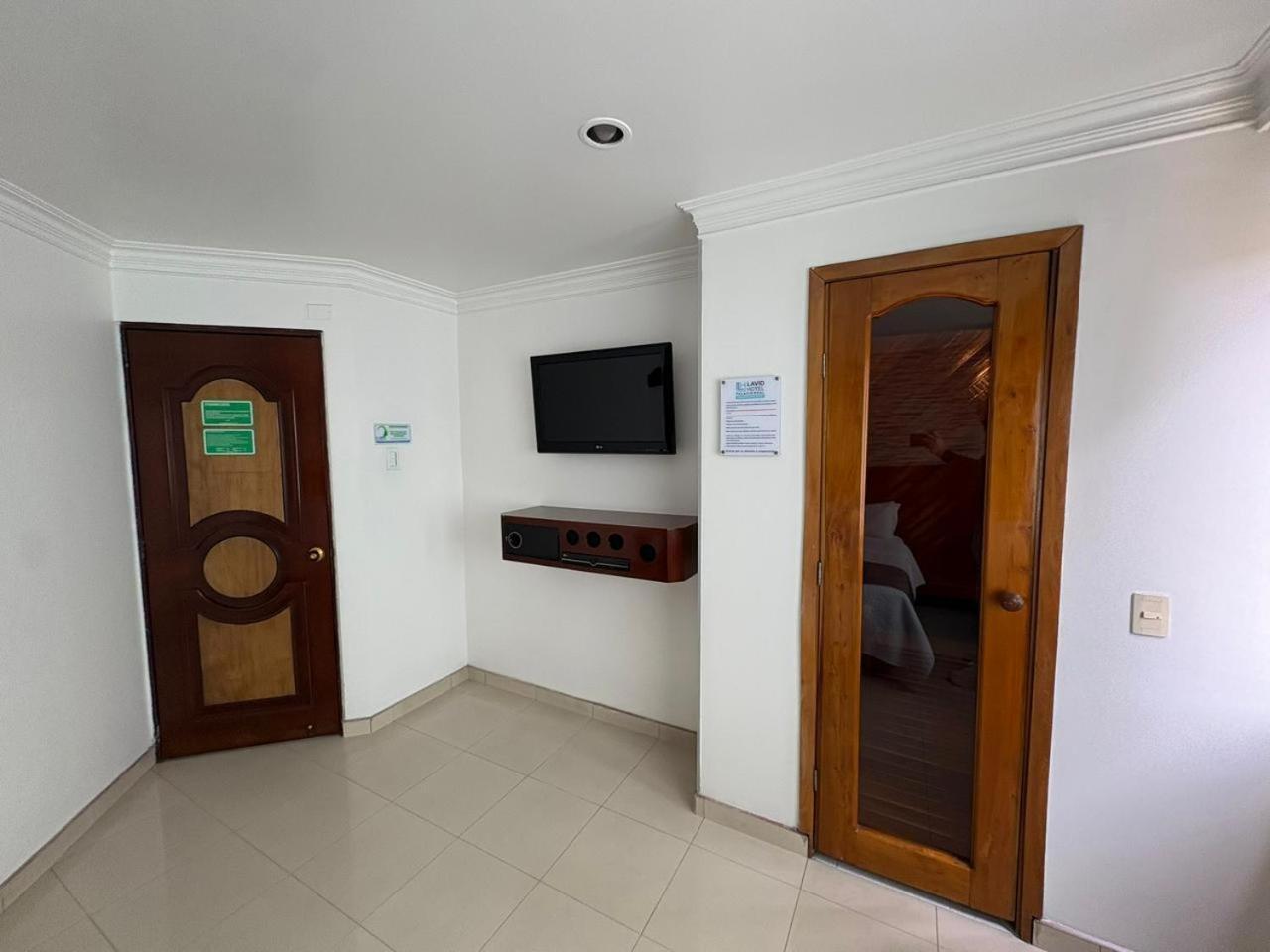 Deluxe Double Room,1739503669:JPEG