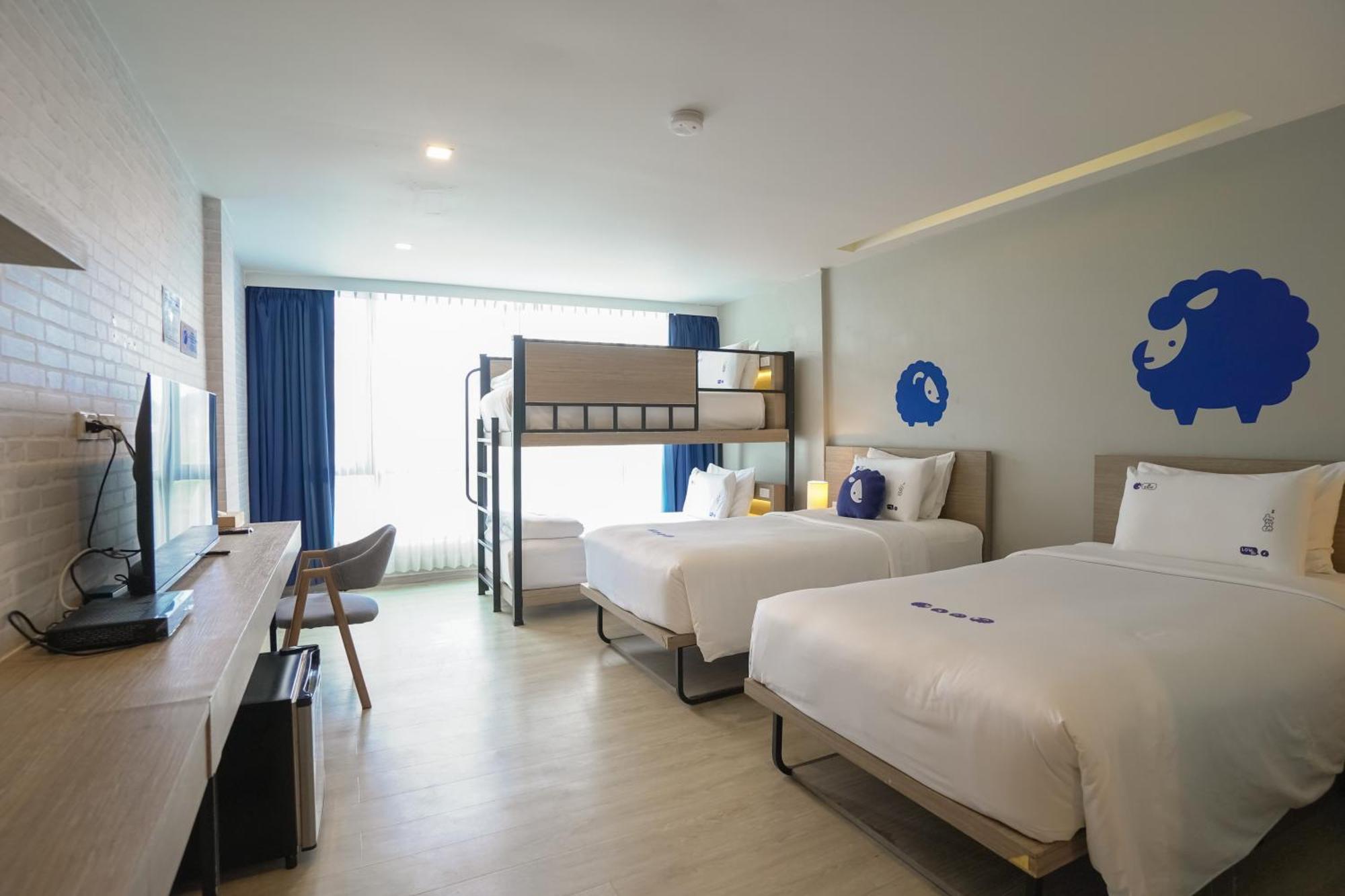Quadruple Room,1739506473:JPEG