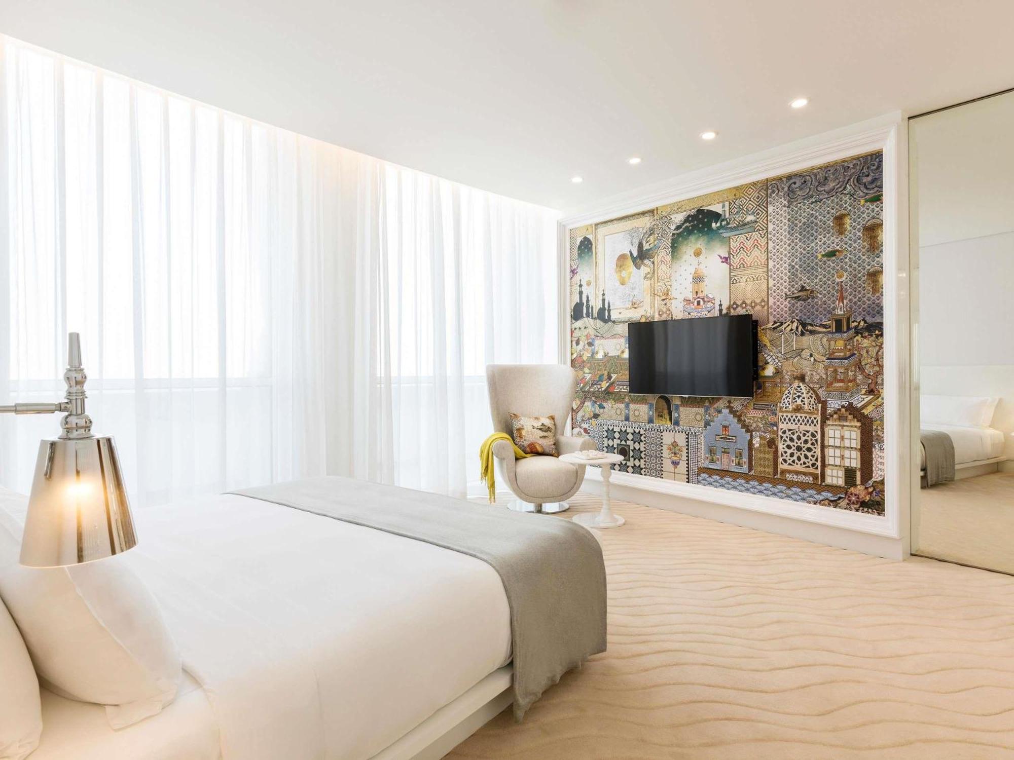 Superior Room,1739506543:JPEG
