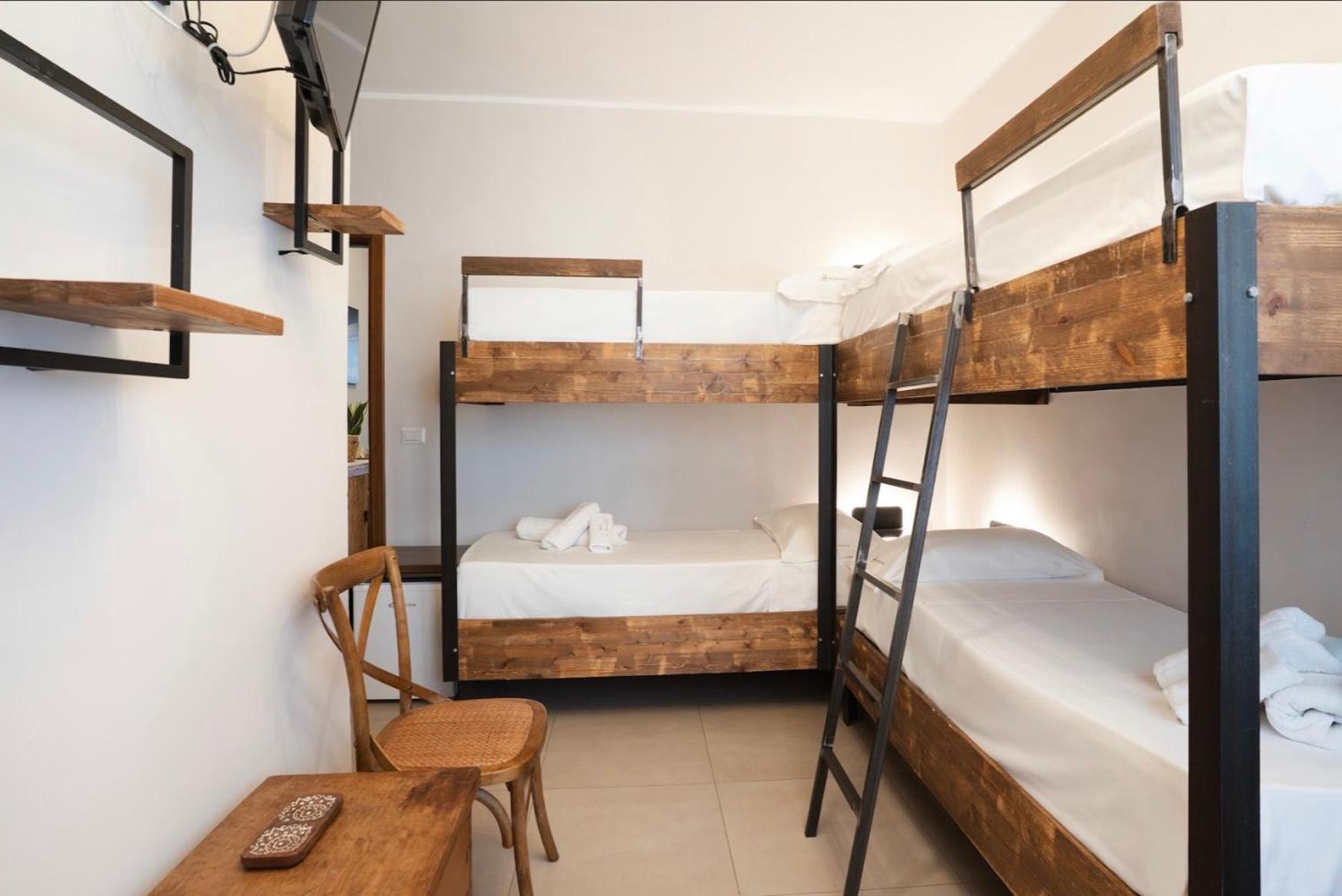 Quadruple Room with Private Bathroom