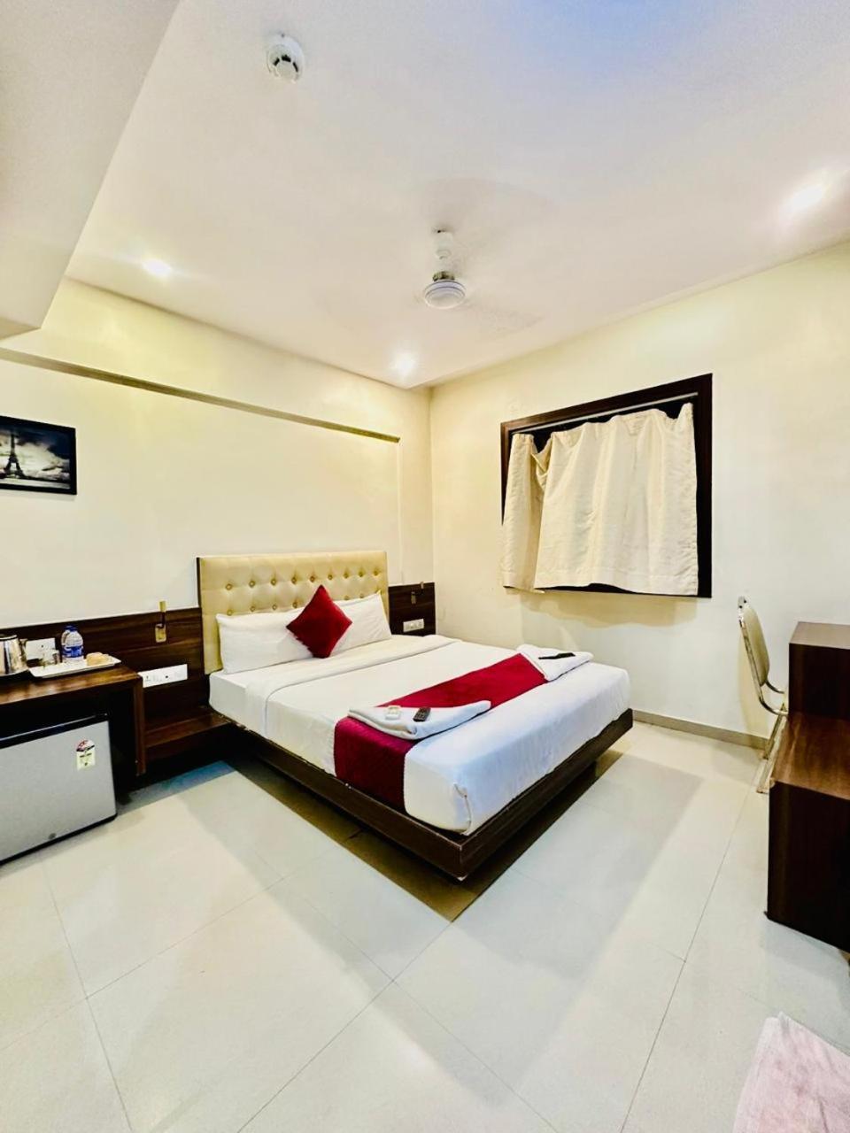 Superior Double Room,1739524757:JPEG