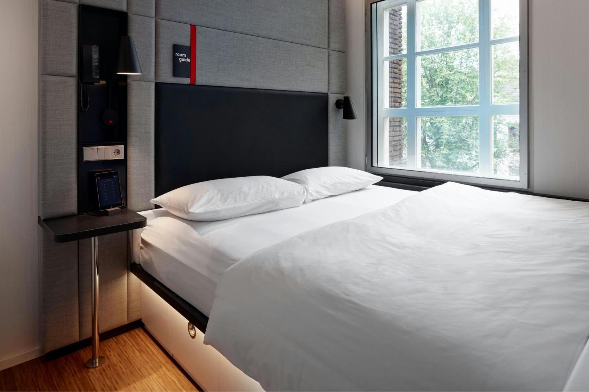 King Room - Accessible,1743196961:JPEG
