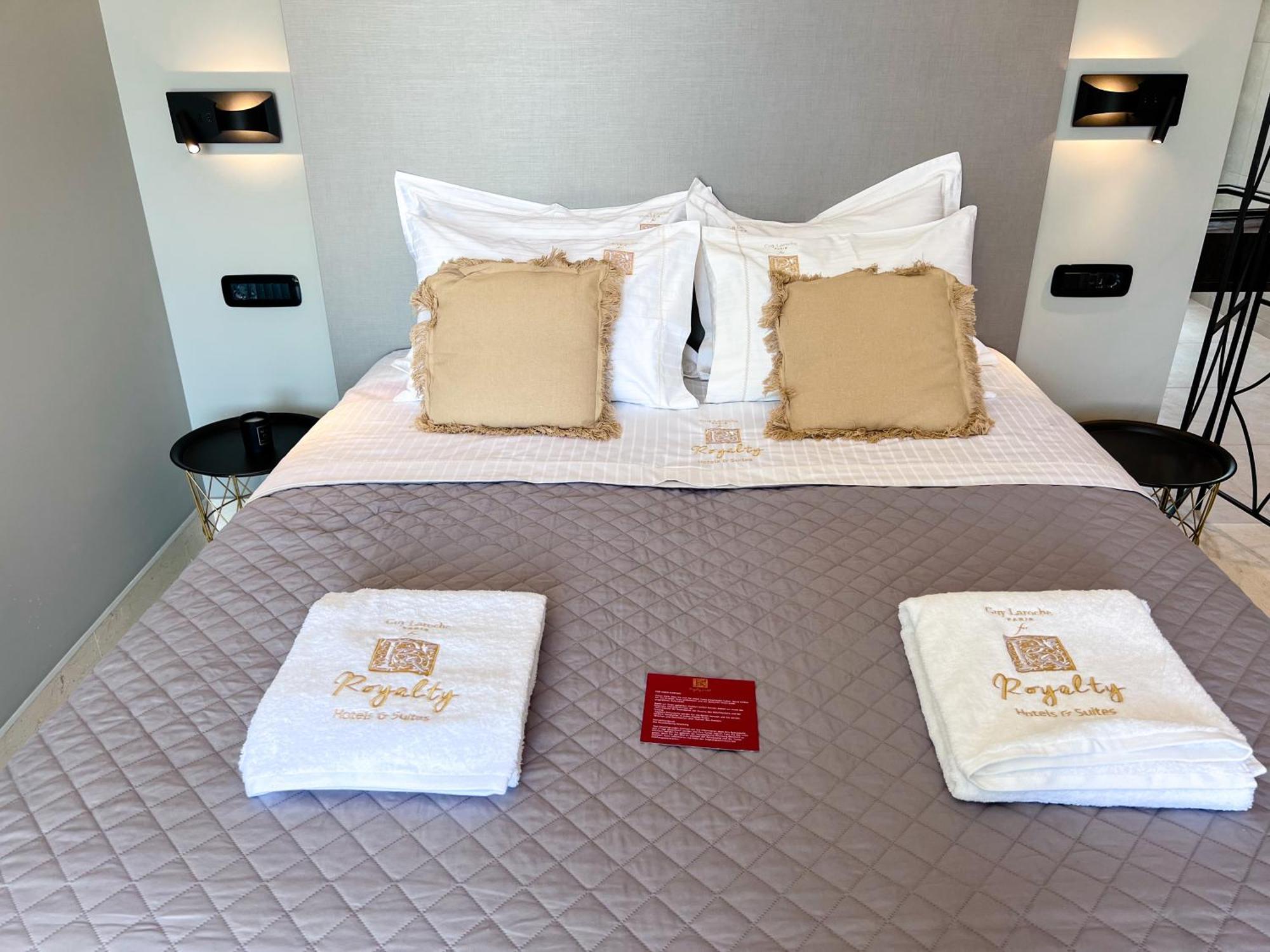 Chambre Double ou Lits Jumeaux - Vue sur Ville