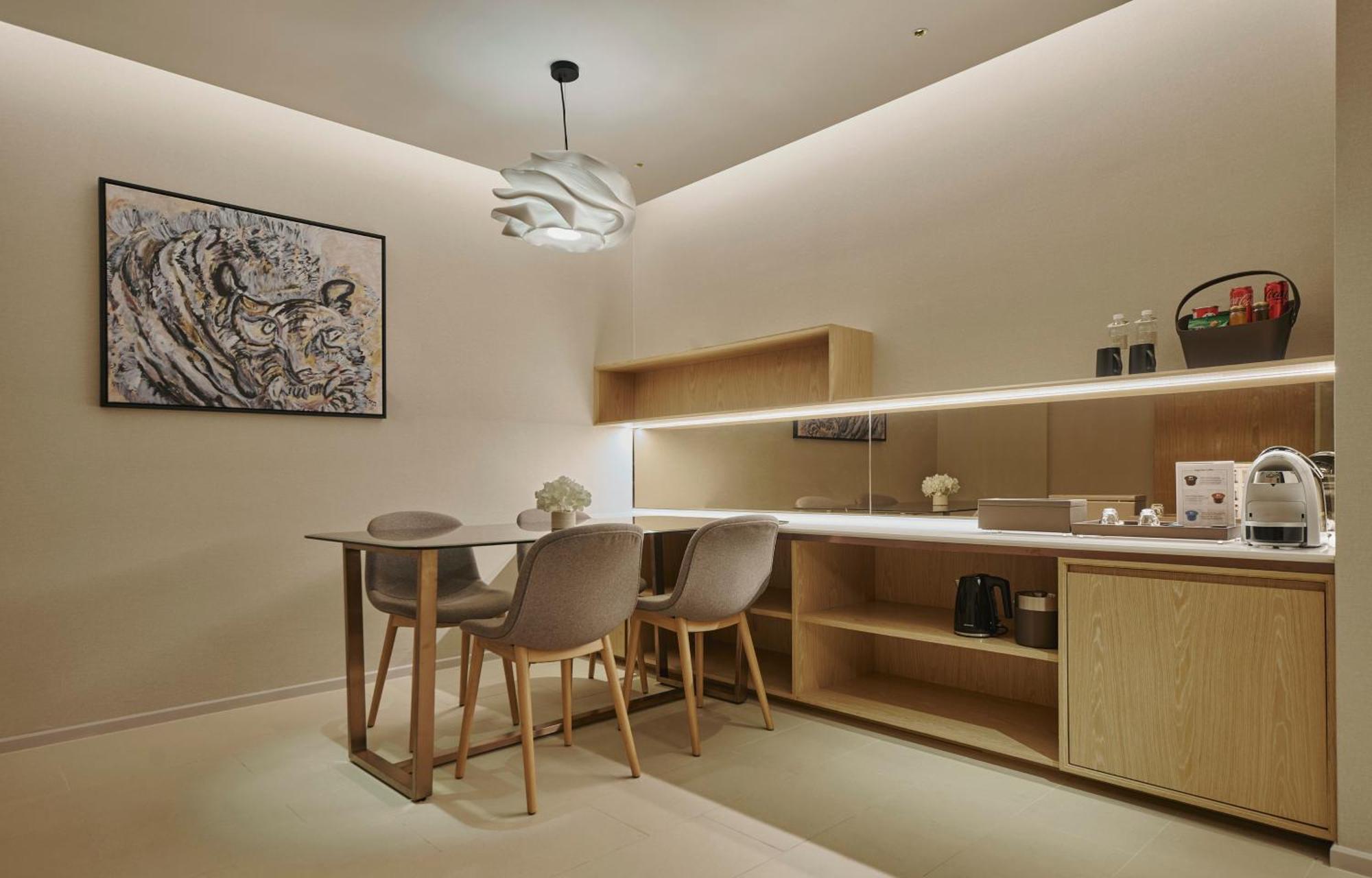 One-Bedroom Suite,1739722000:JPEG