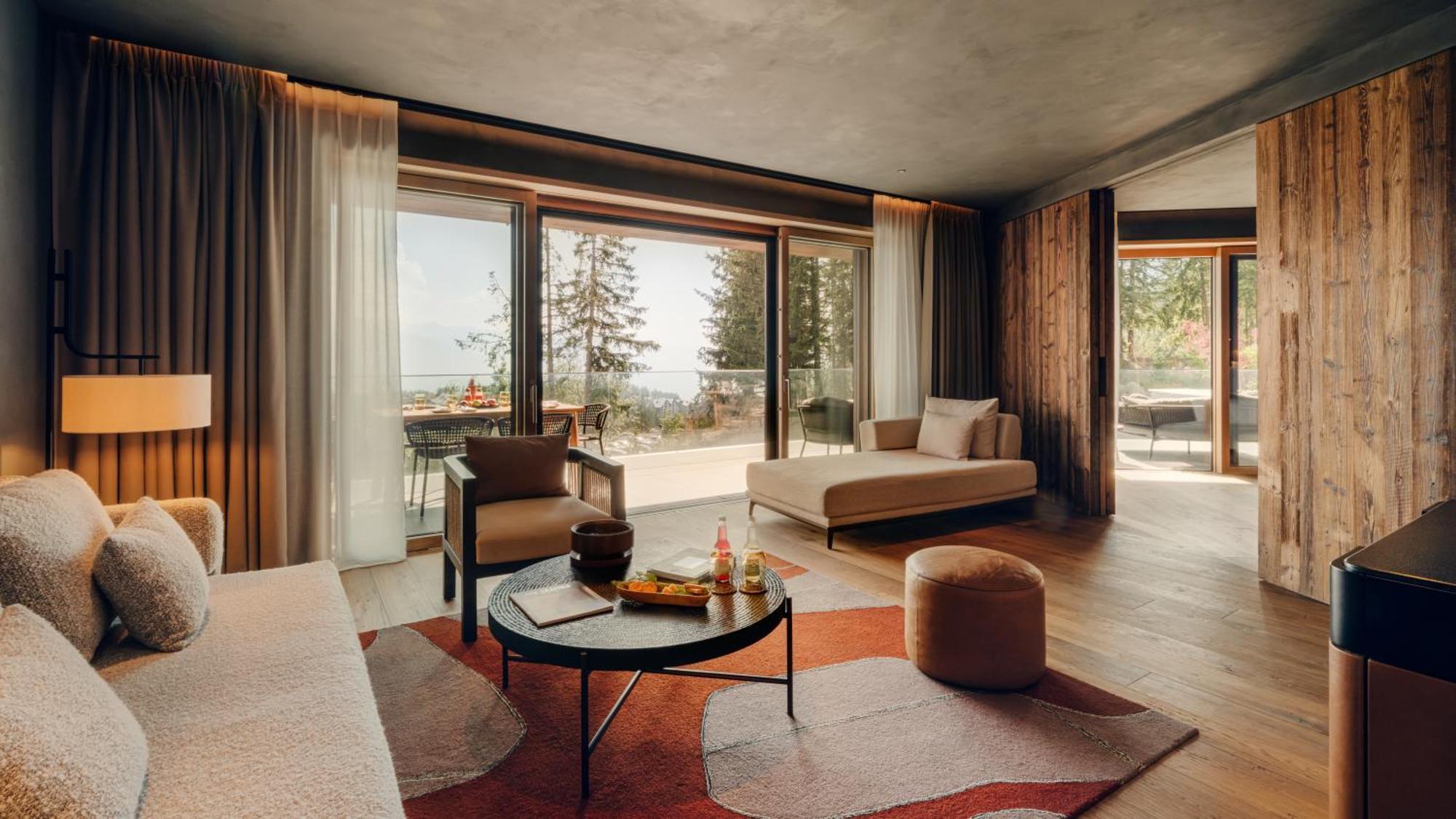 Corner Suite