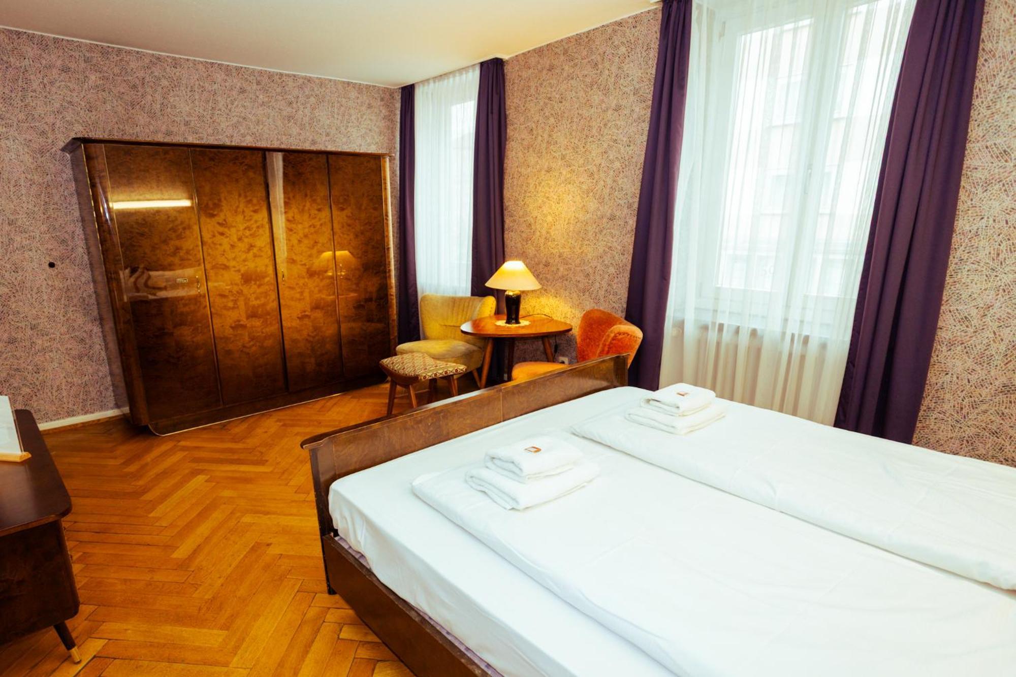 Deluxe Double or Twin Room