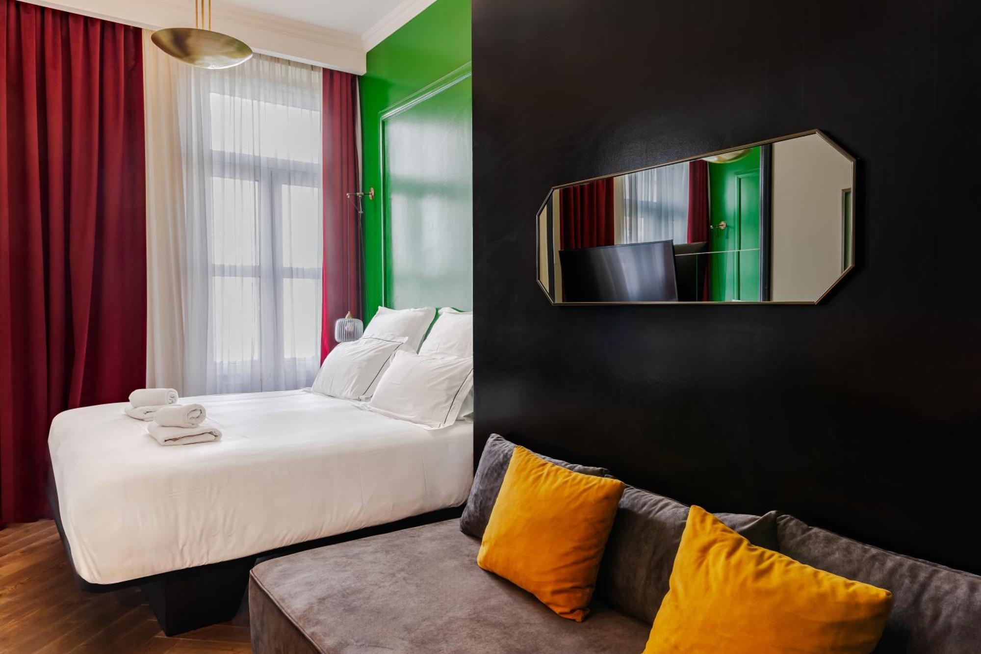 Urban Room with Balcony