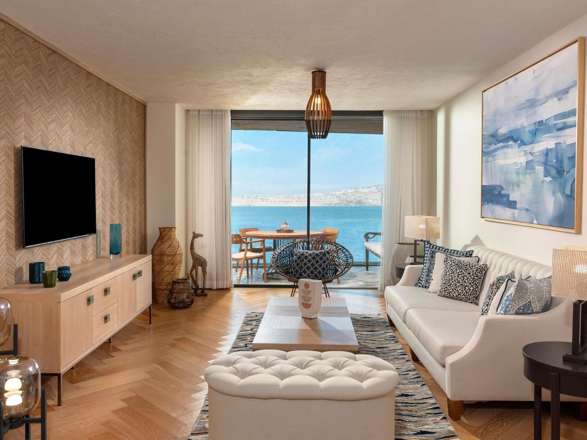 Three-Bedroom Family Suite Sea View,1766820880:JPEG
