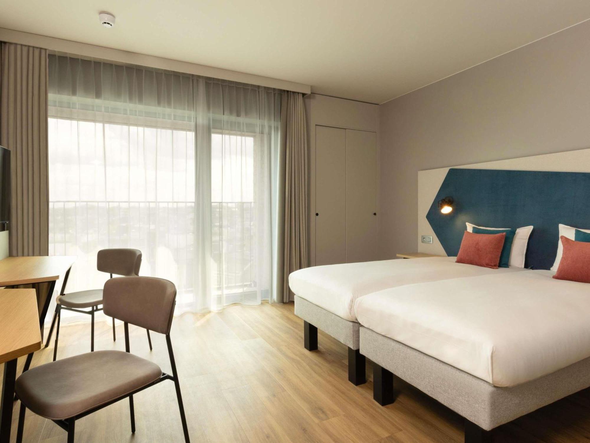 Studio Twin Beds
