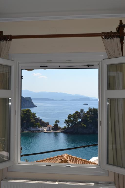 Deluxe Double Room with Balcony and Sea View