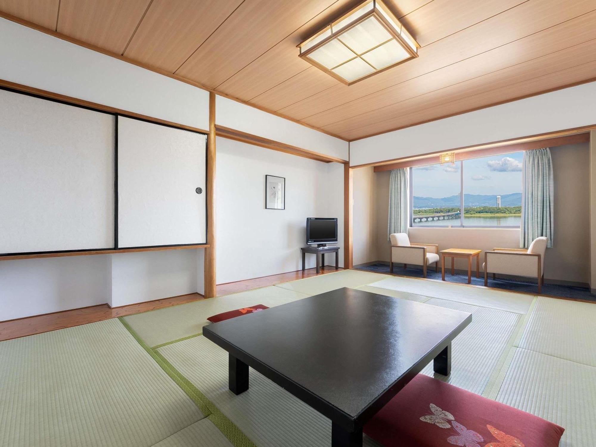Classic Japanese Style Room with Five Futon Beds