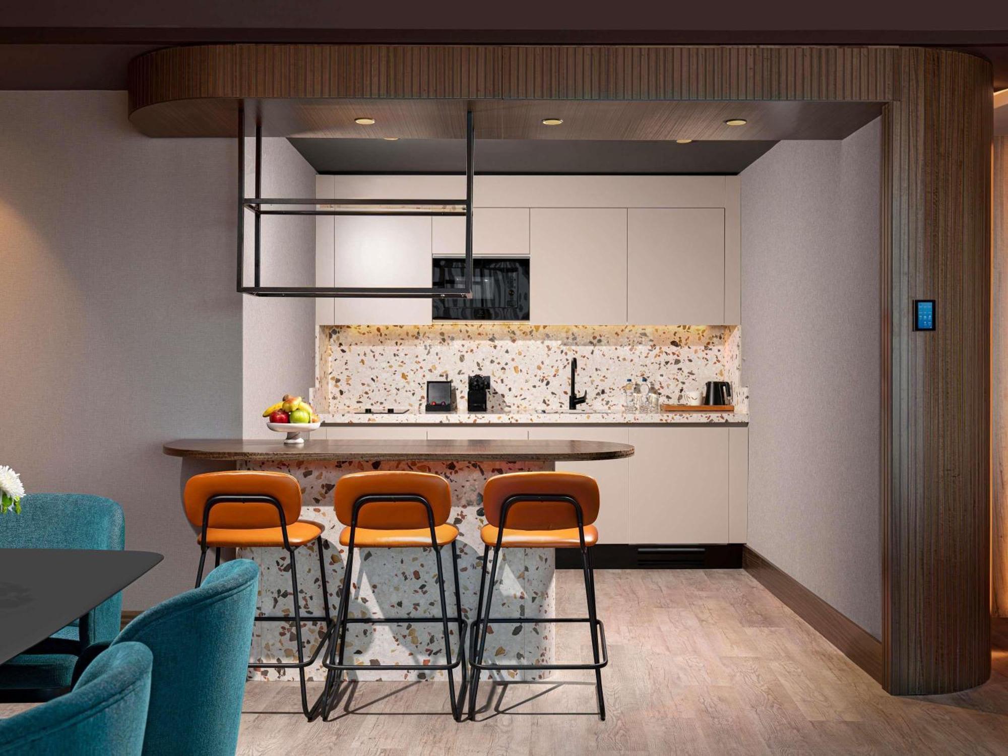 Executive Two-Room Apartment