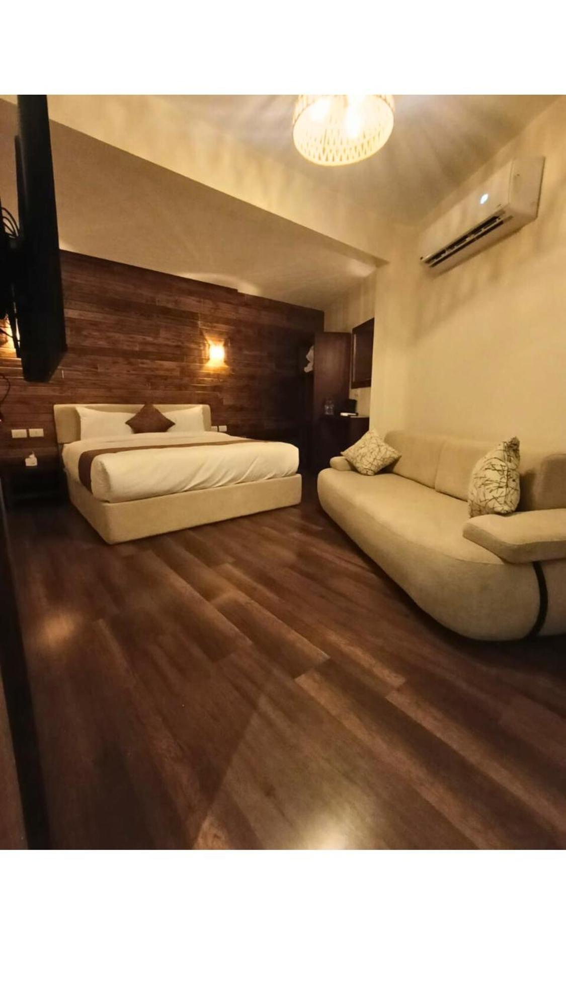 Deluxe Junior Suite,1768592687:JPEG