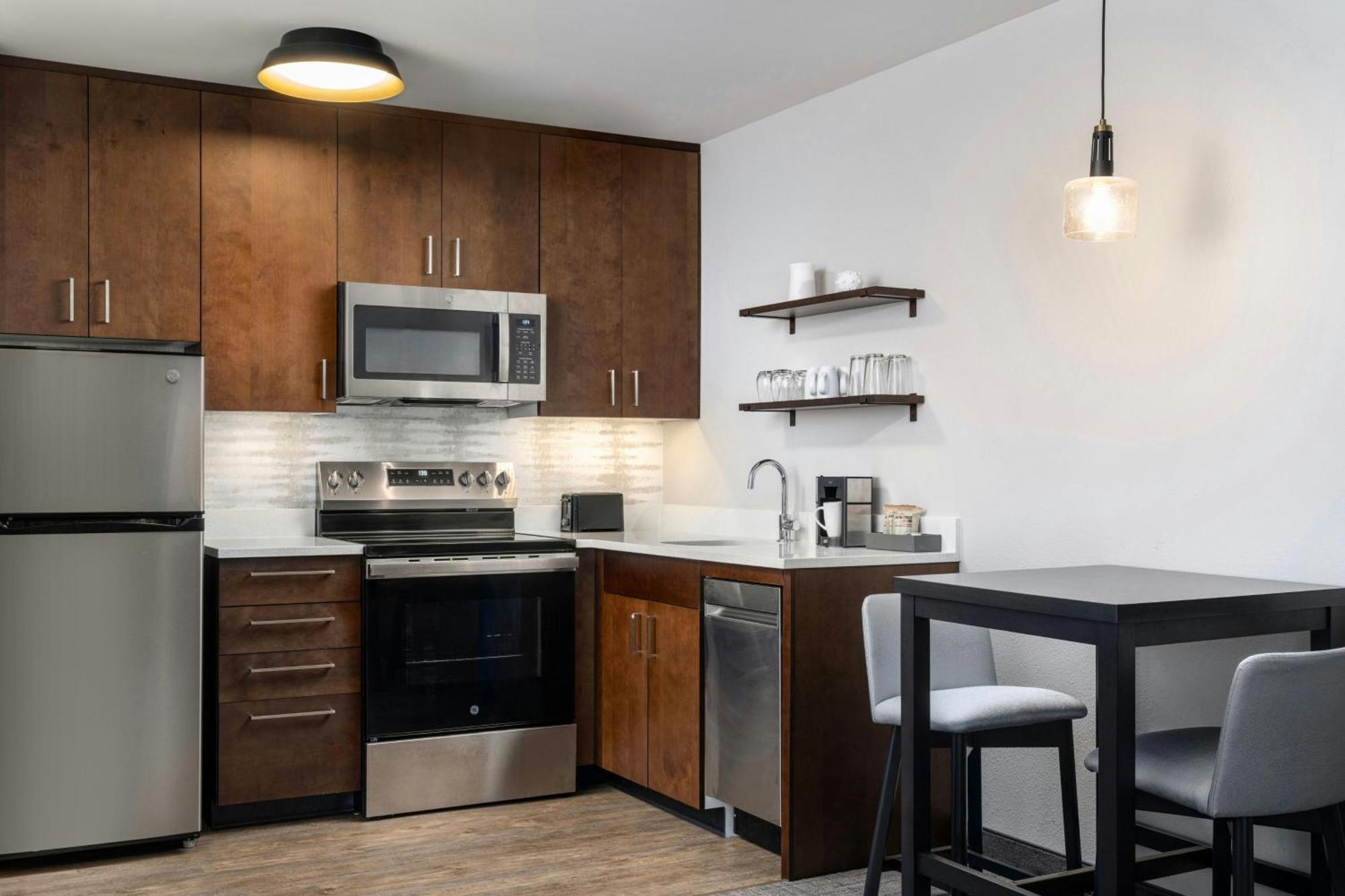 One-Bedroom Suite with King Bed, Sofa Bed, and Tub - Mobility and Hearing Accessible