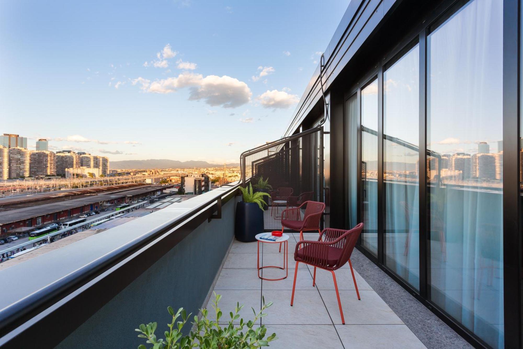 Superior Double or Twin Room with Terrace