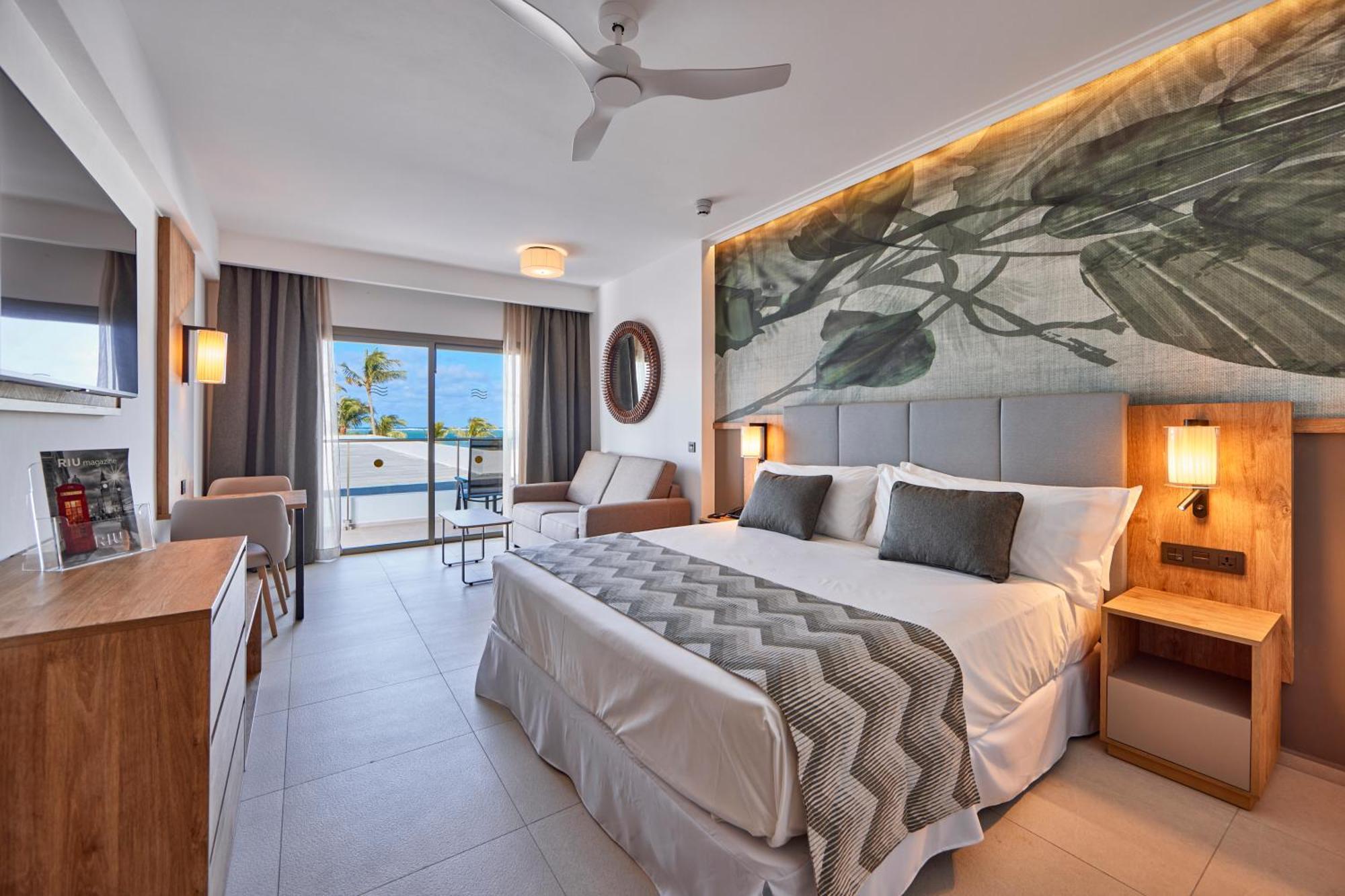 Junior Suite,1740713256:JPEG