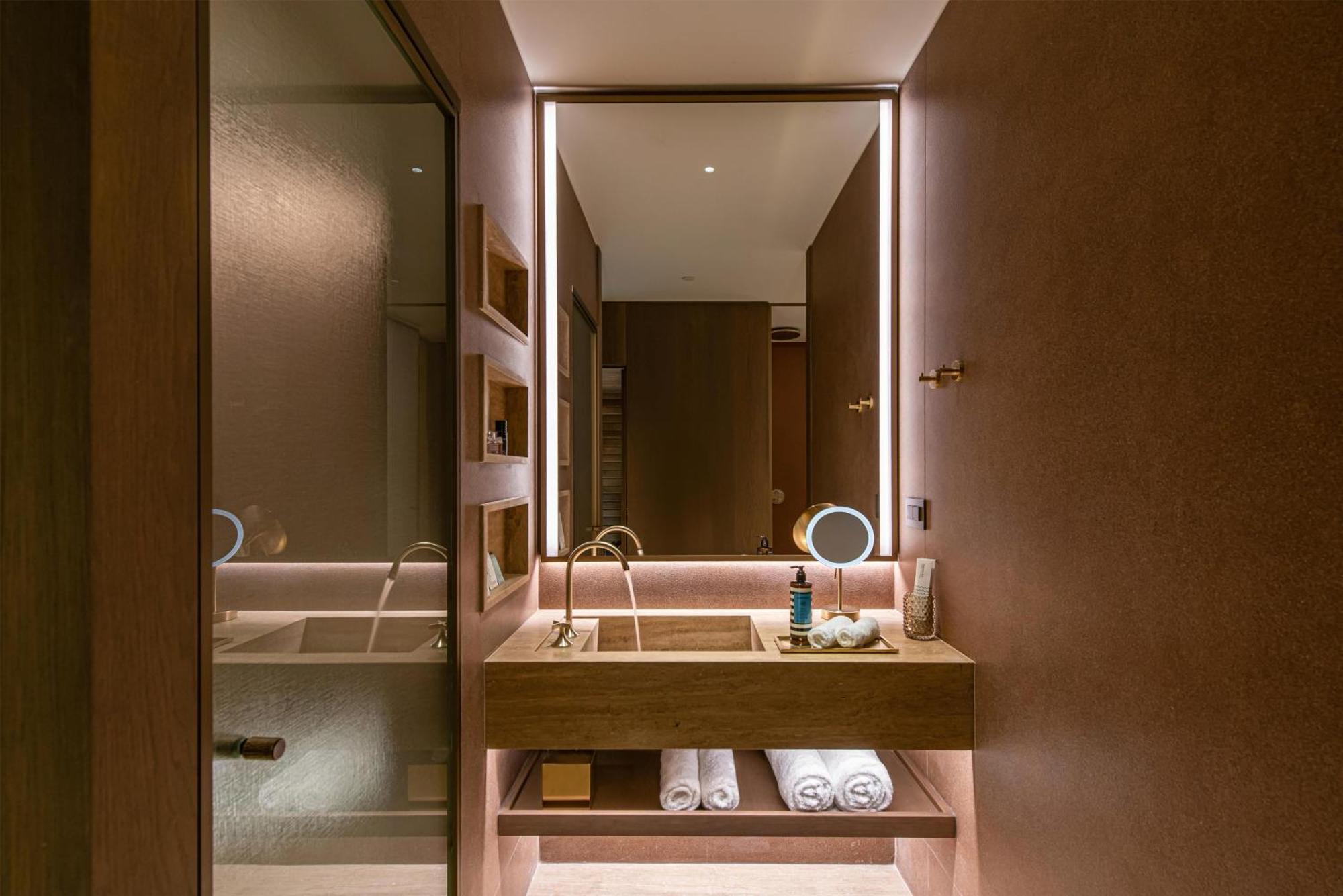 Imperial Suite with Sea View and Private Pool