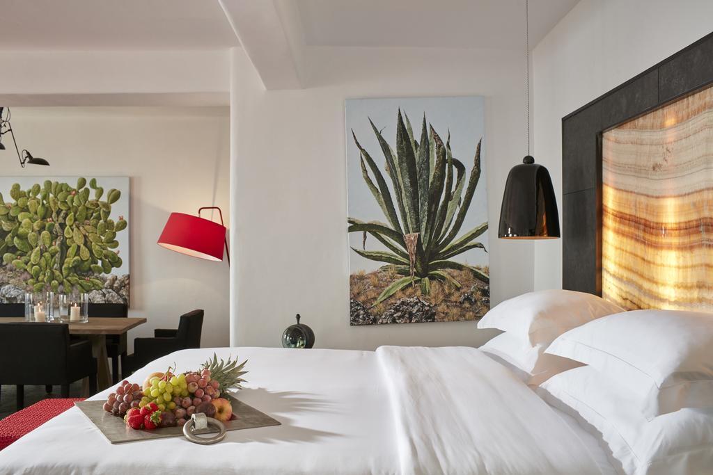 Grand Mystique Sea View Suite with Outdoor Jacuzzi
