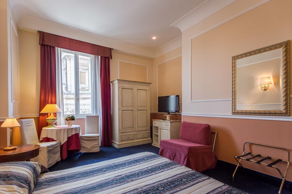 Quarto Executivo com Cama de Casal ou 2 de Solteiro