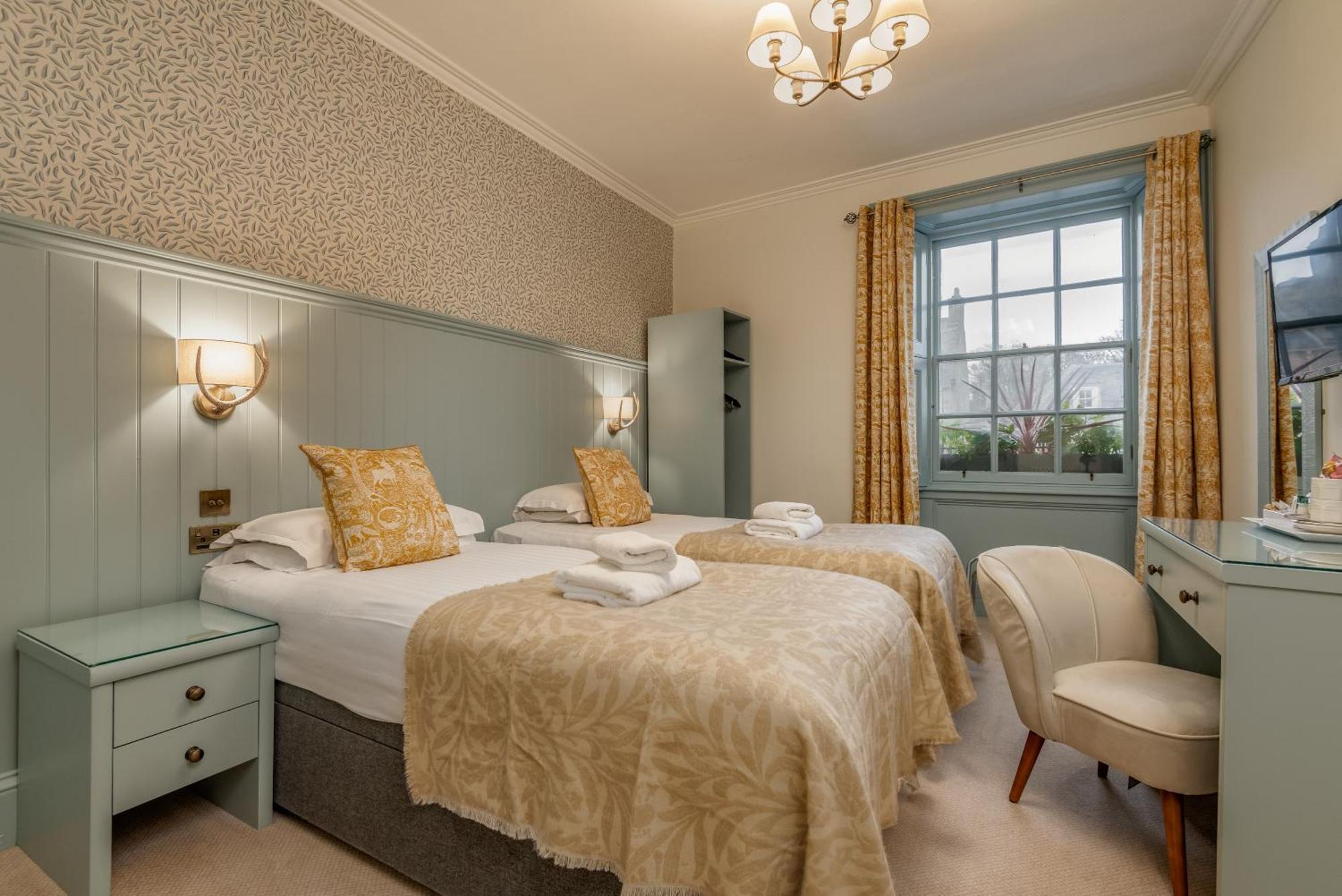 Standard Twin Room,1742573023:JPEG
