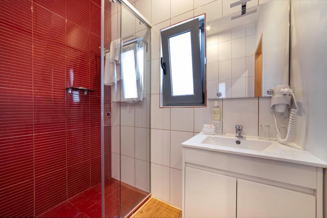 Classic Single Room,1742570601:JPEG