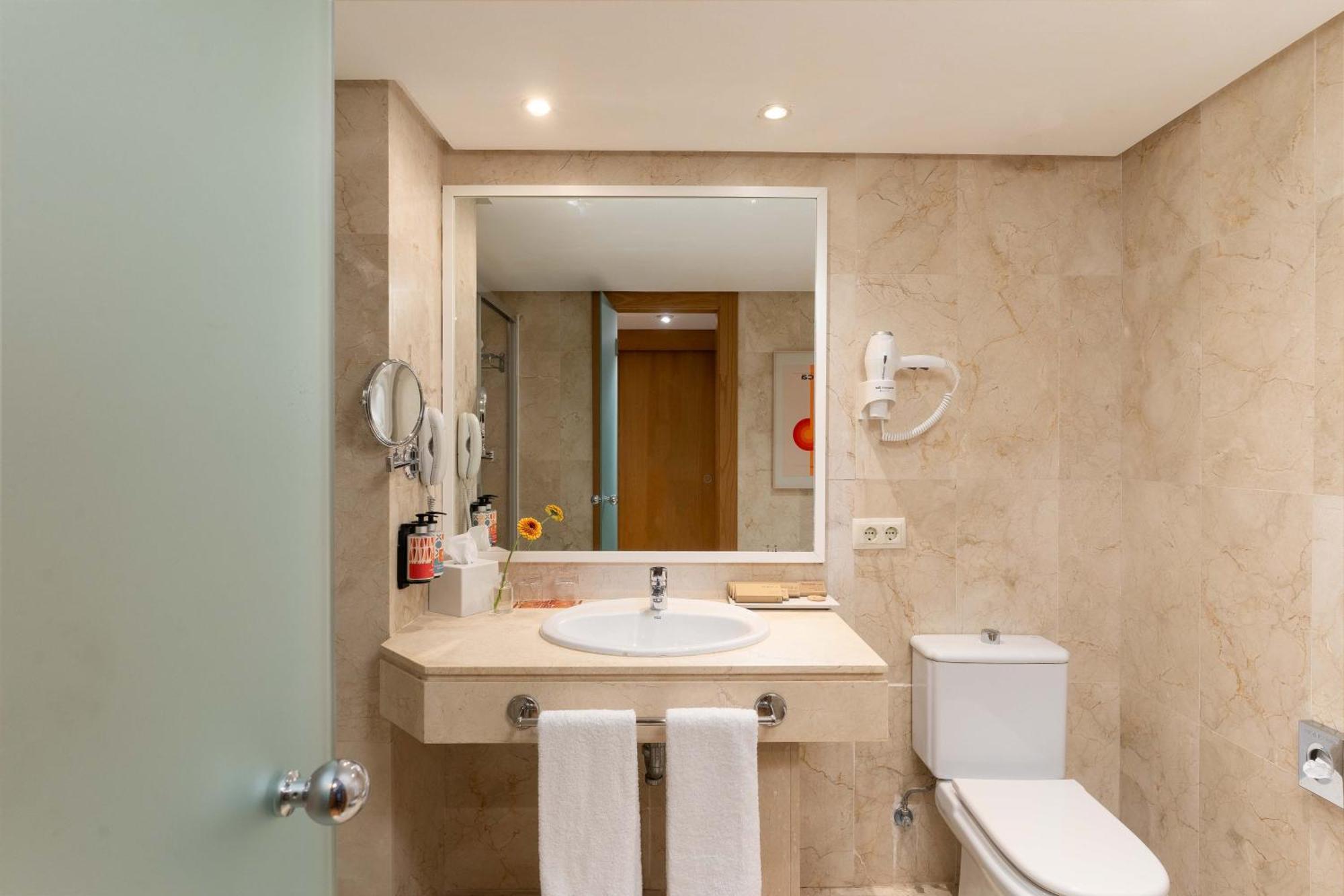 Superior Double or Twin Room with Garden View,1742582198:JPEG