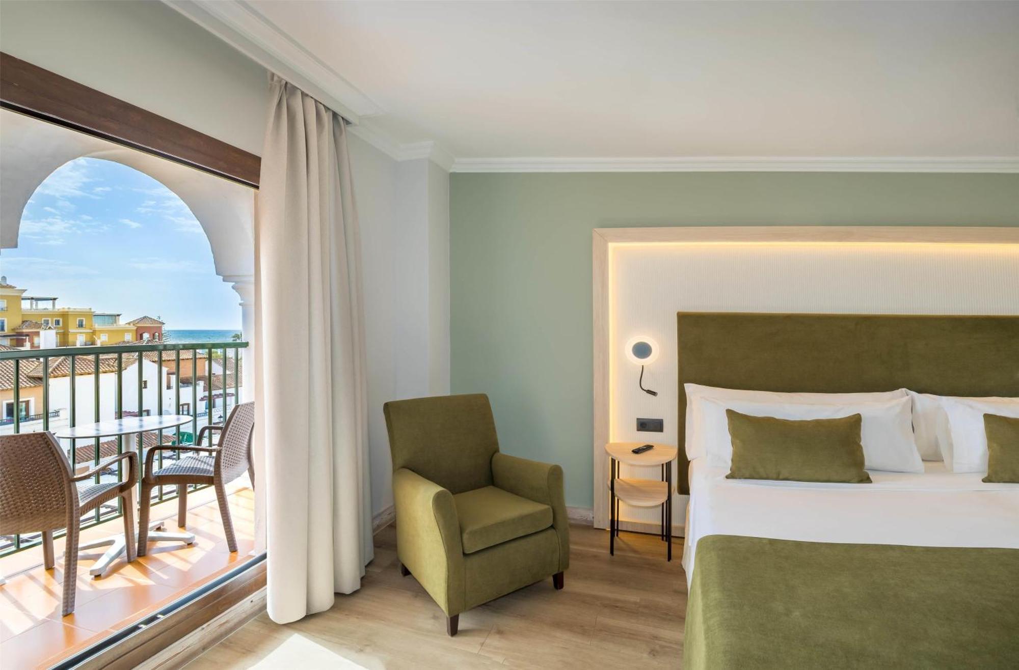 Deluxe Doppelzimmer mit seitlichem Meerblick