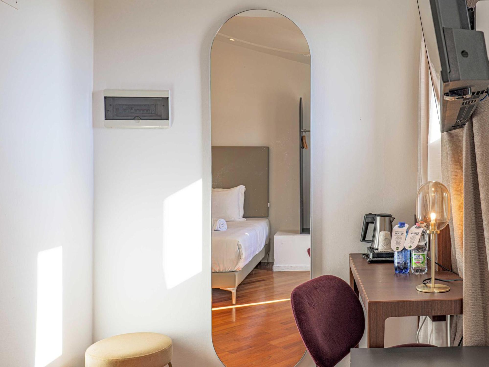 Single Room with Terrace,1742590483:JPEG