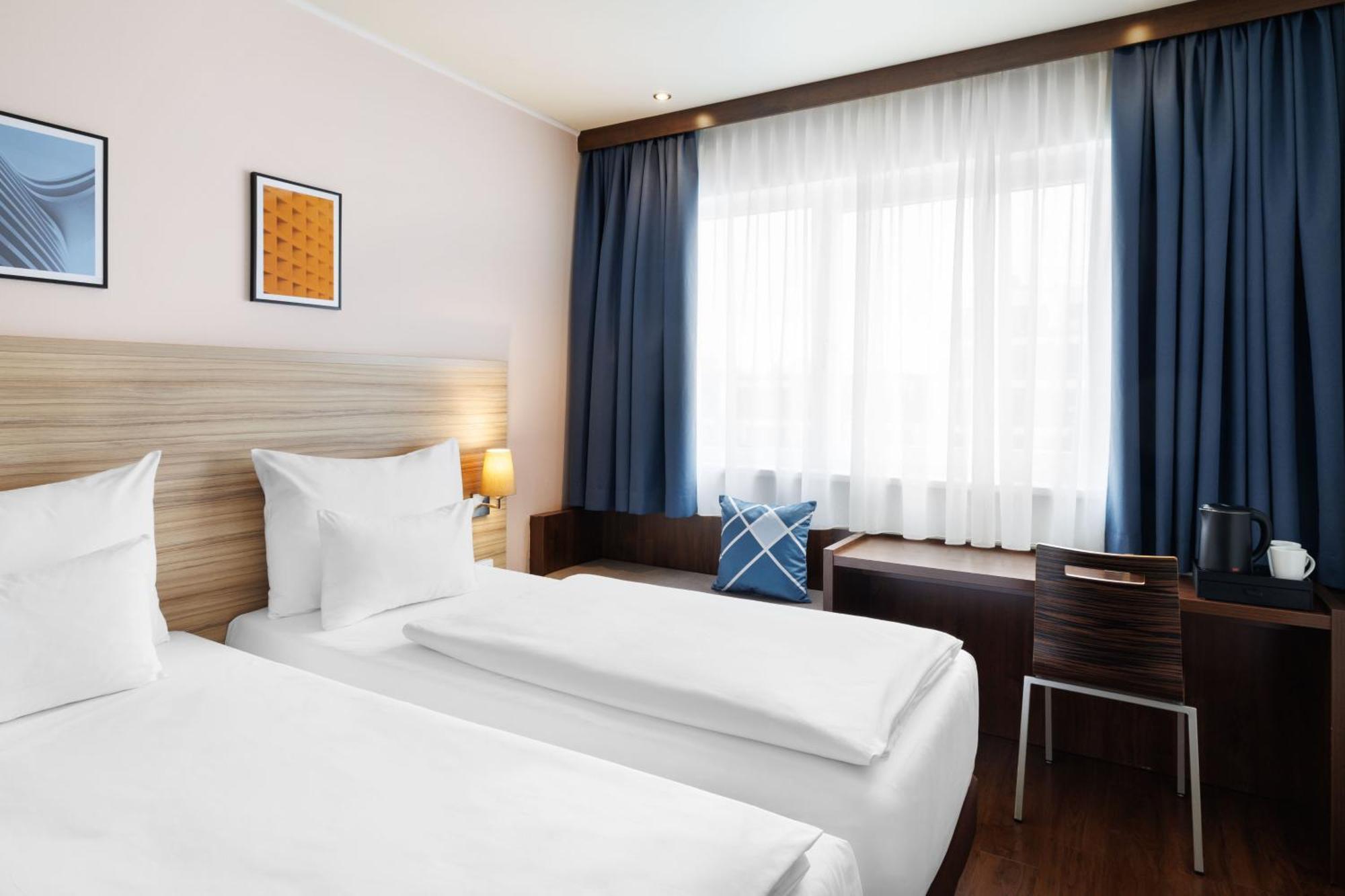 Standard Twin Room with Two Twin Beds