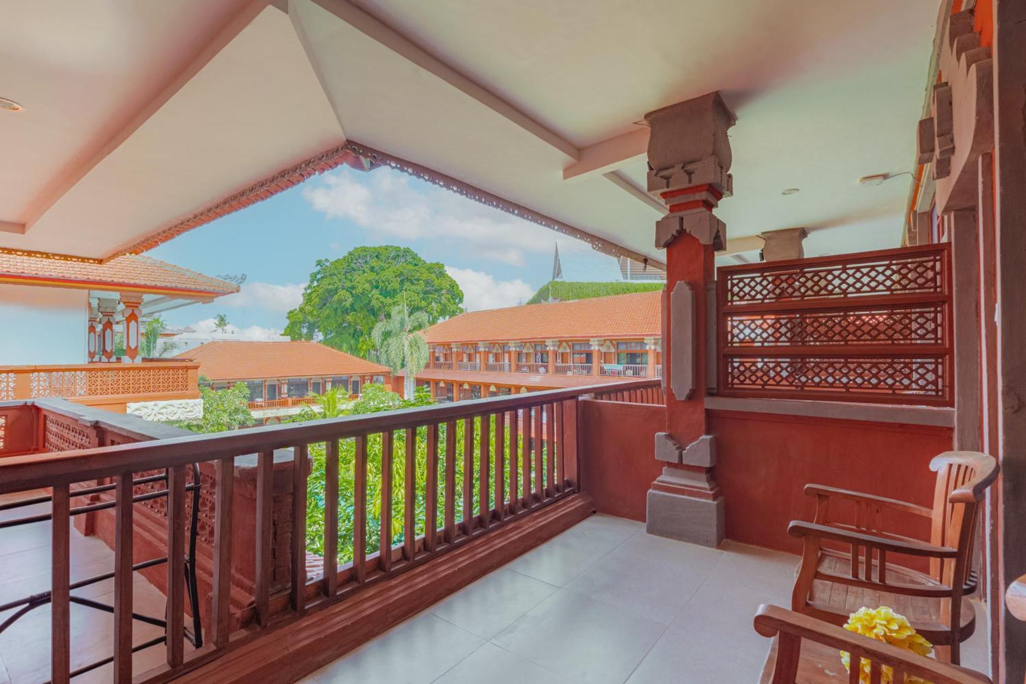 Superior Double or Twin Room Pool View