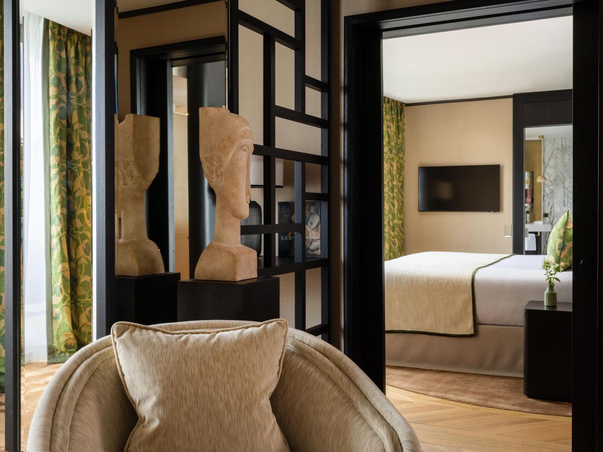 Eiffel Suite