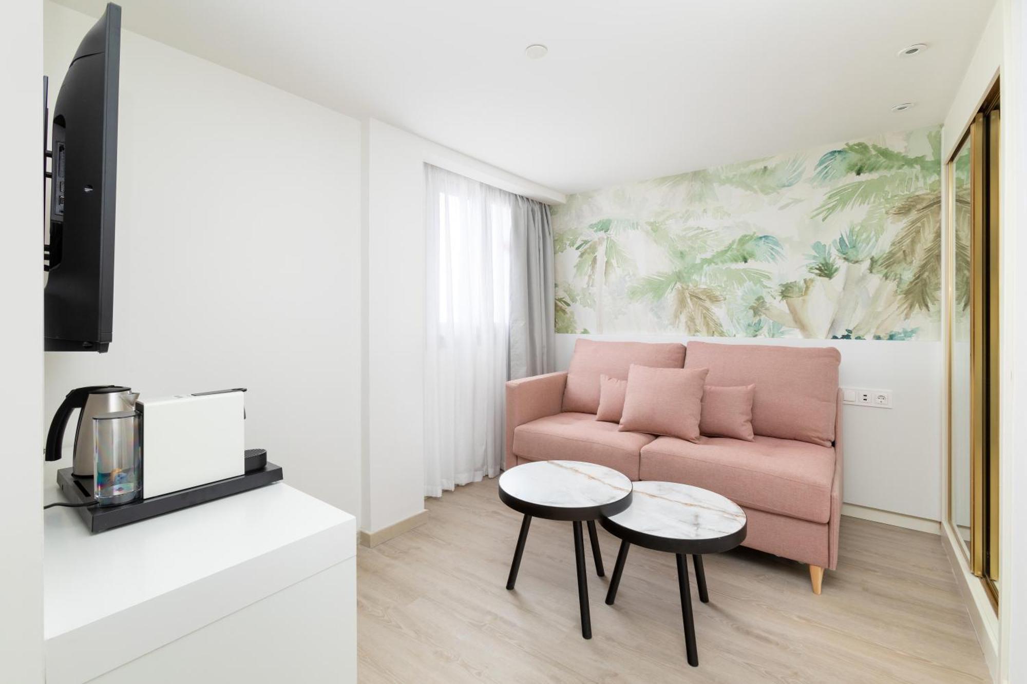 Deluxe Superior Room