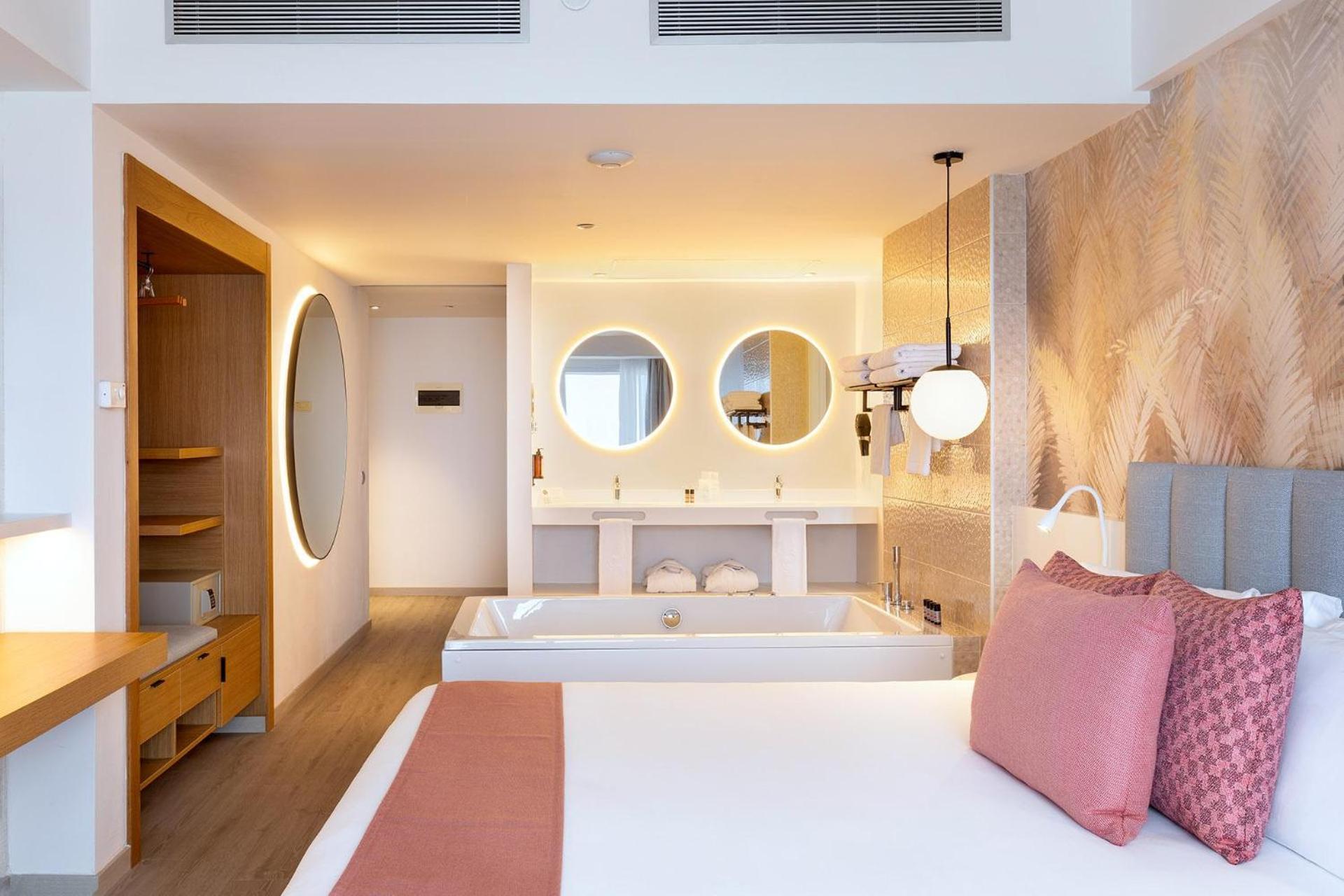 Romance Double Room