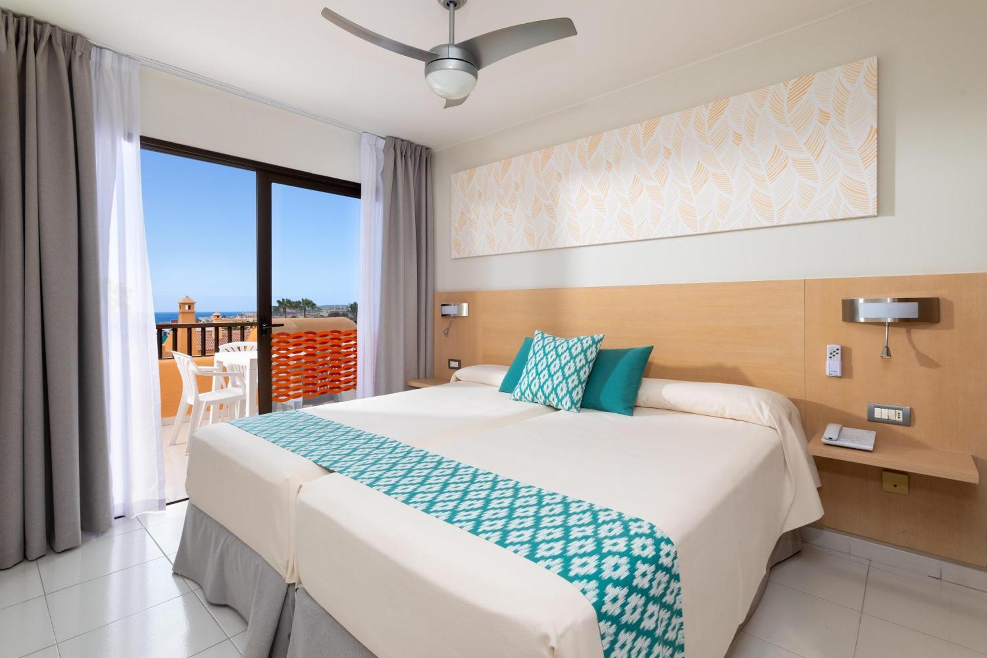 Deluxe Superior Double Room (2 Adults)